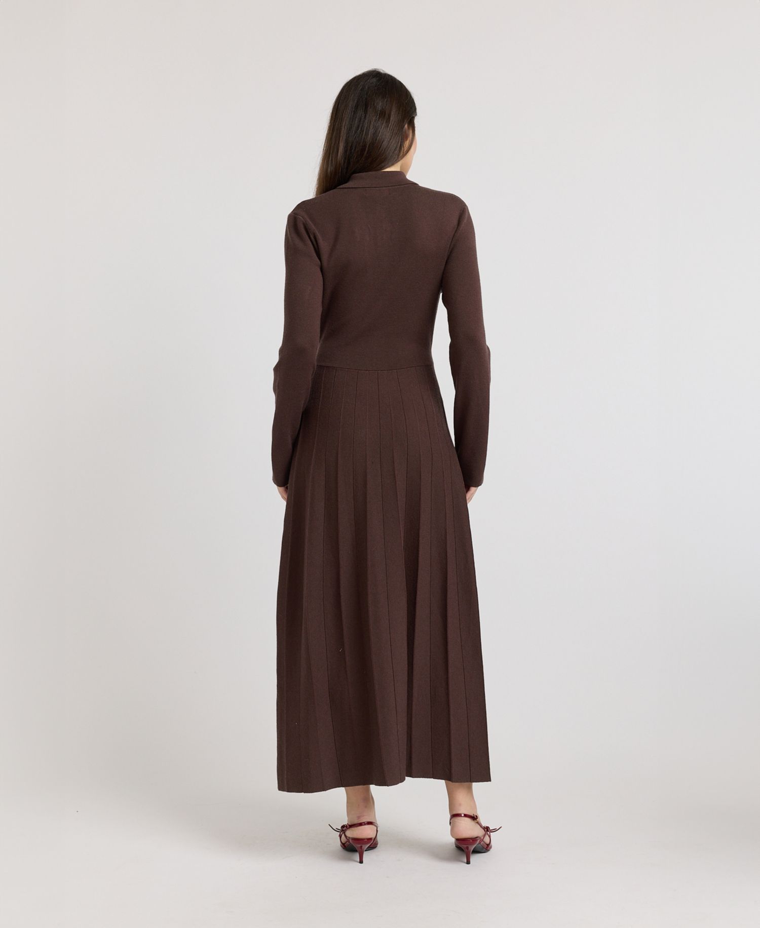 Women's Collared Button-Front Tie-Waist Pleated Knit Maxi Dress