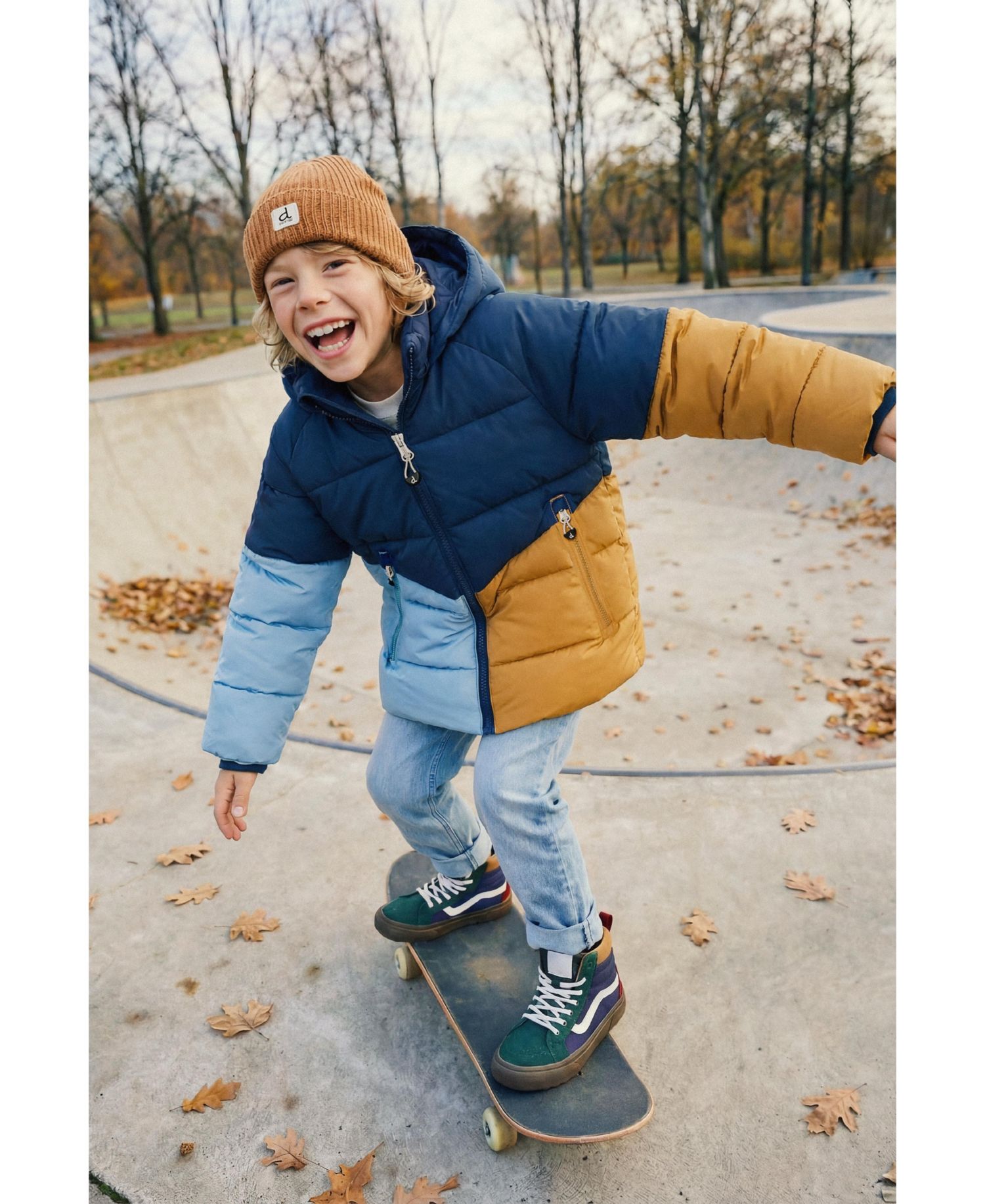Little and Big Boy Color-Block Winter Jacket Dark Blue
