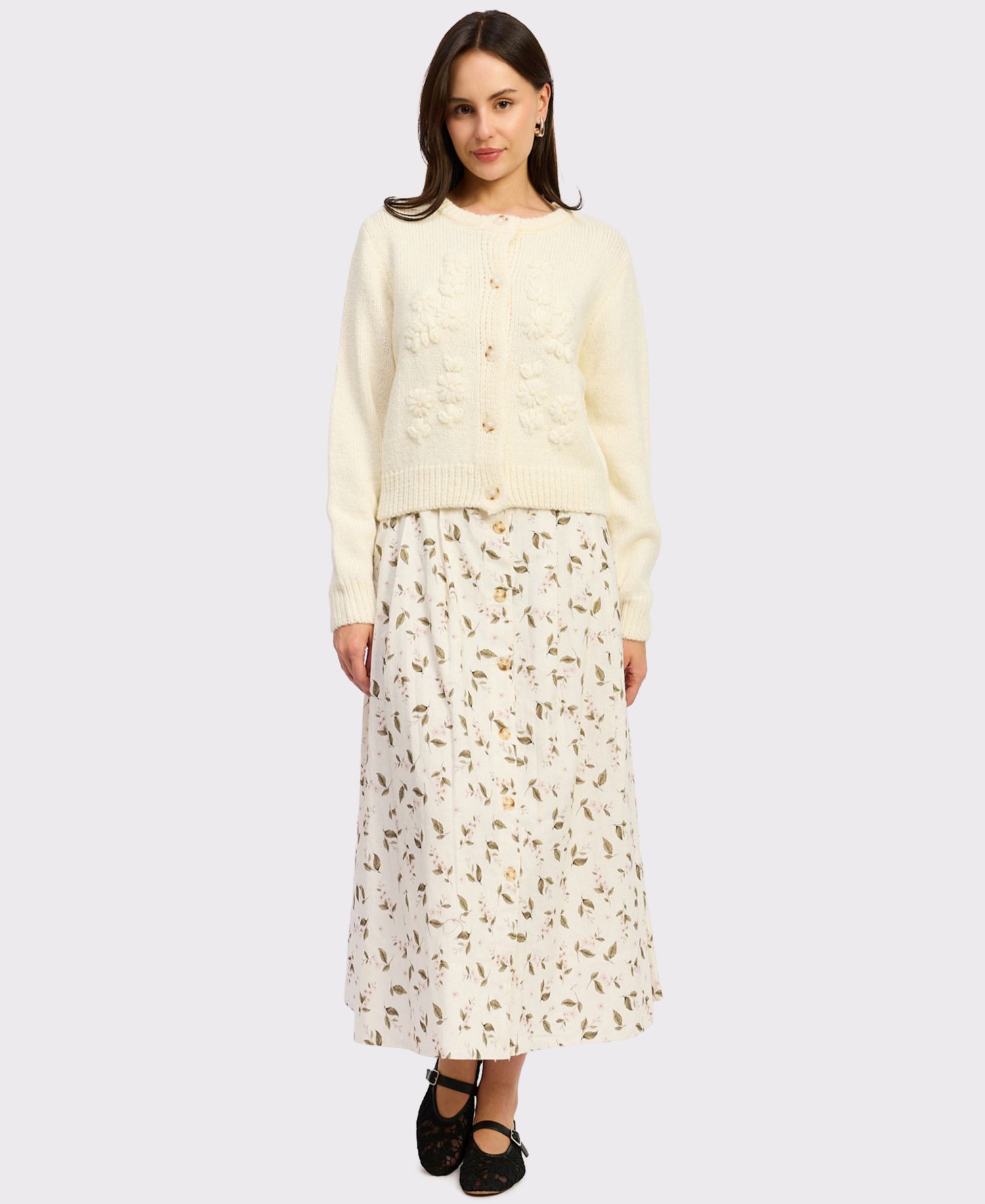 Women's Hannah Crew Neck 3D Knitted Flower Cardigan