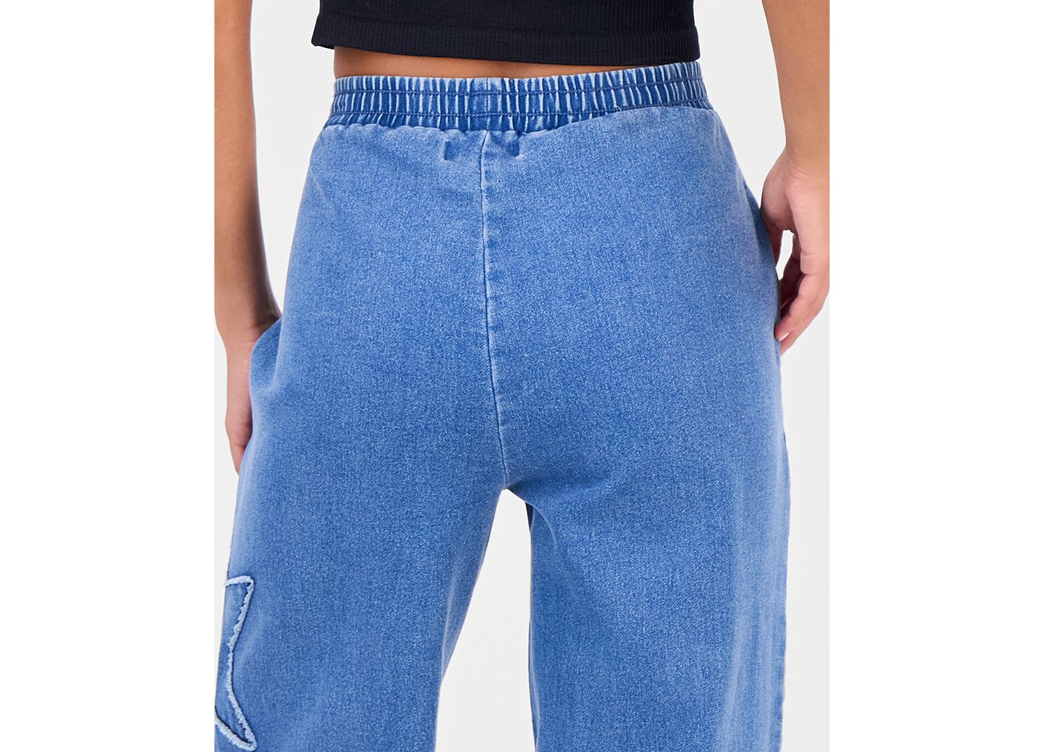 Juniors' High-Rise Star-Applique Denim Jogger
