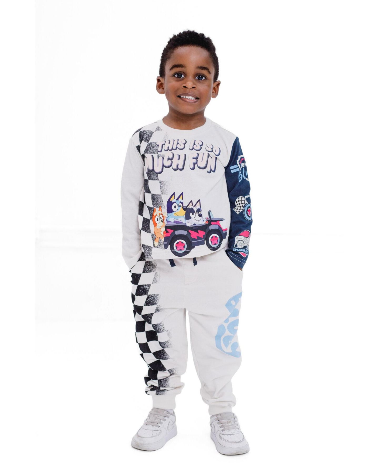 Комплект Bluey (6-12 to 2T-5T) 2-Piece Tee and Pants Set для мальчиков-малышей — фото 2