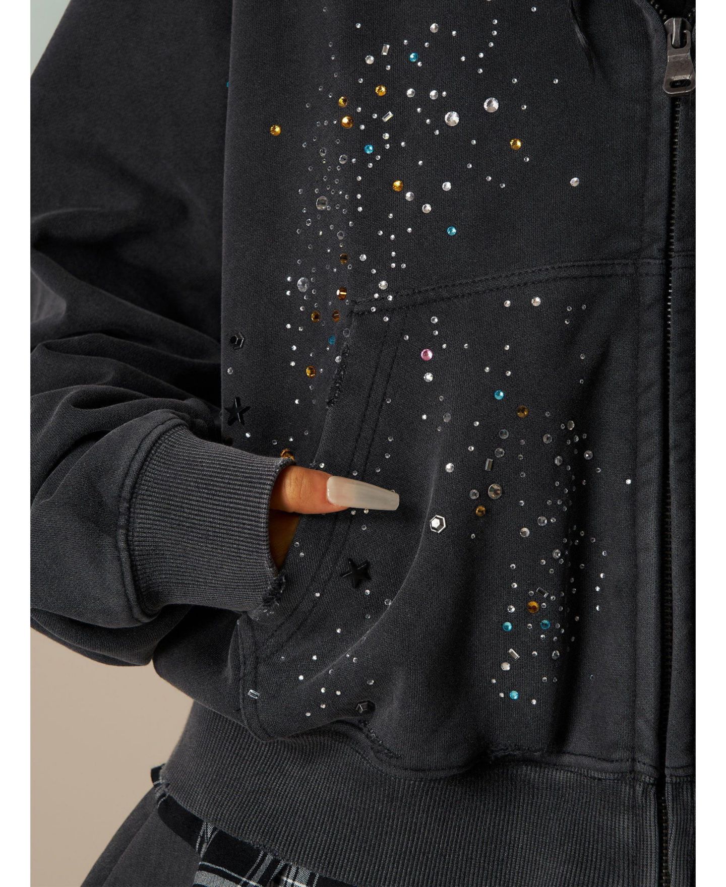 Женское худи AELFRIC EDEN Rhinestone Boxy Zip Up V302, цвет: Чёрный — фото 6