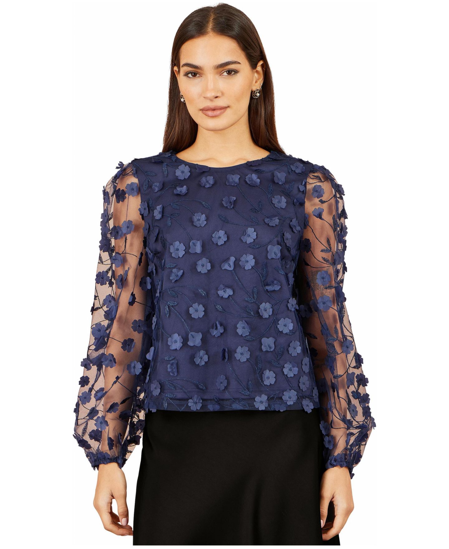 Женский топ Yumi Sheer Sleeve Applique Flower, цвет: Тёмно-синий — фото 1