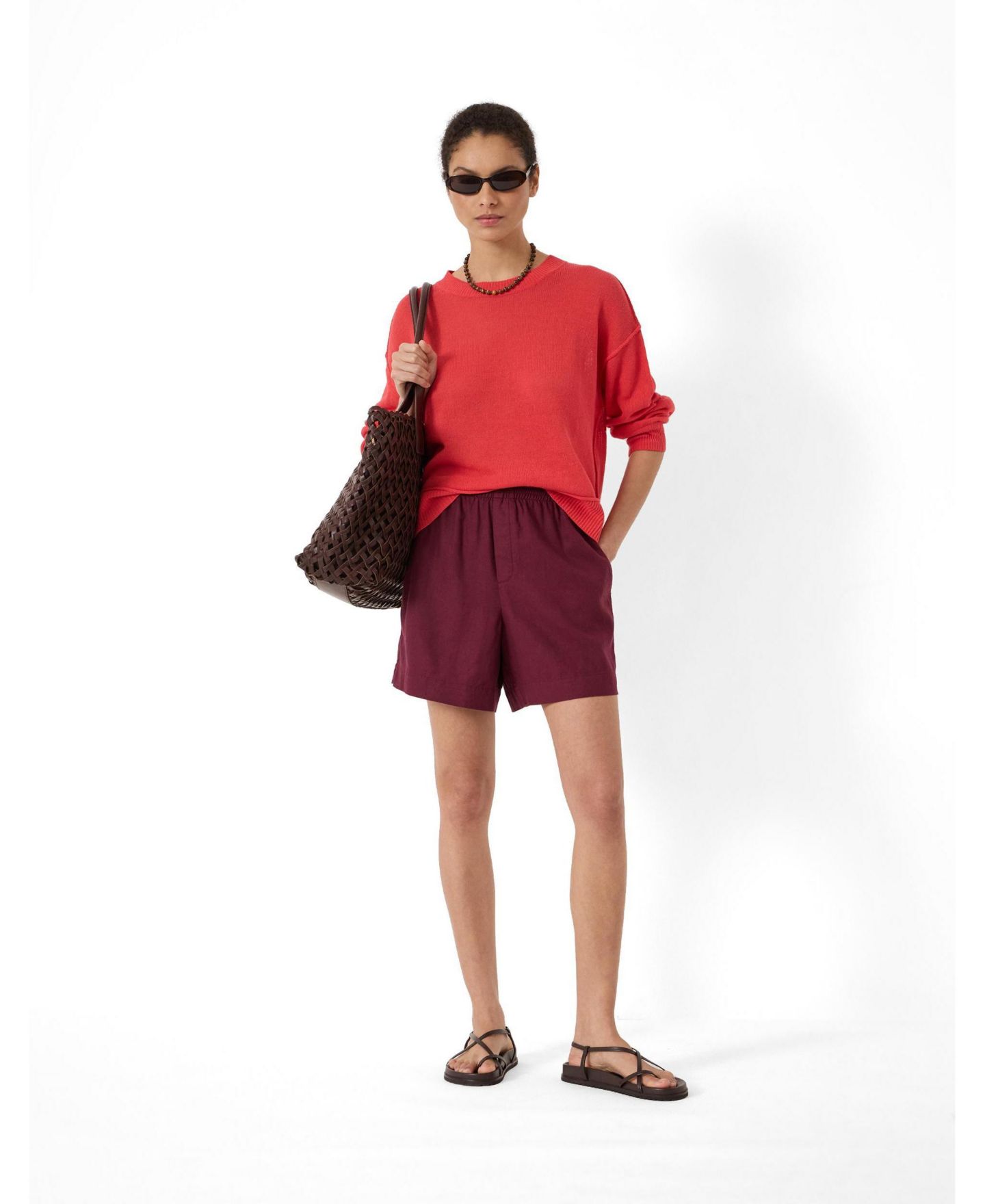Женские шорты Hush Luce Pull-On Linen-Blend Elastic-Waist Shorts, 5.5" Inseam, цвет: Тёмно-бордовый красный — фото 2
