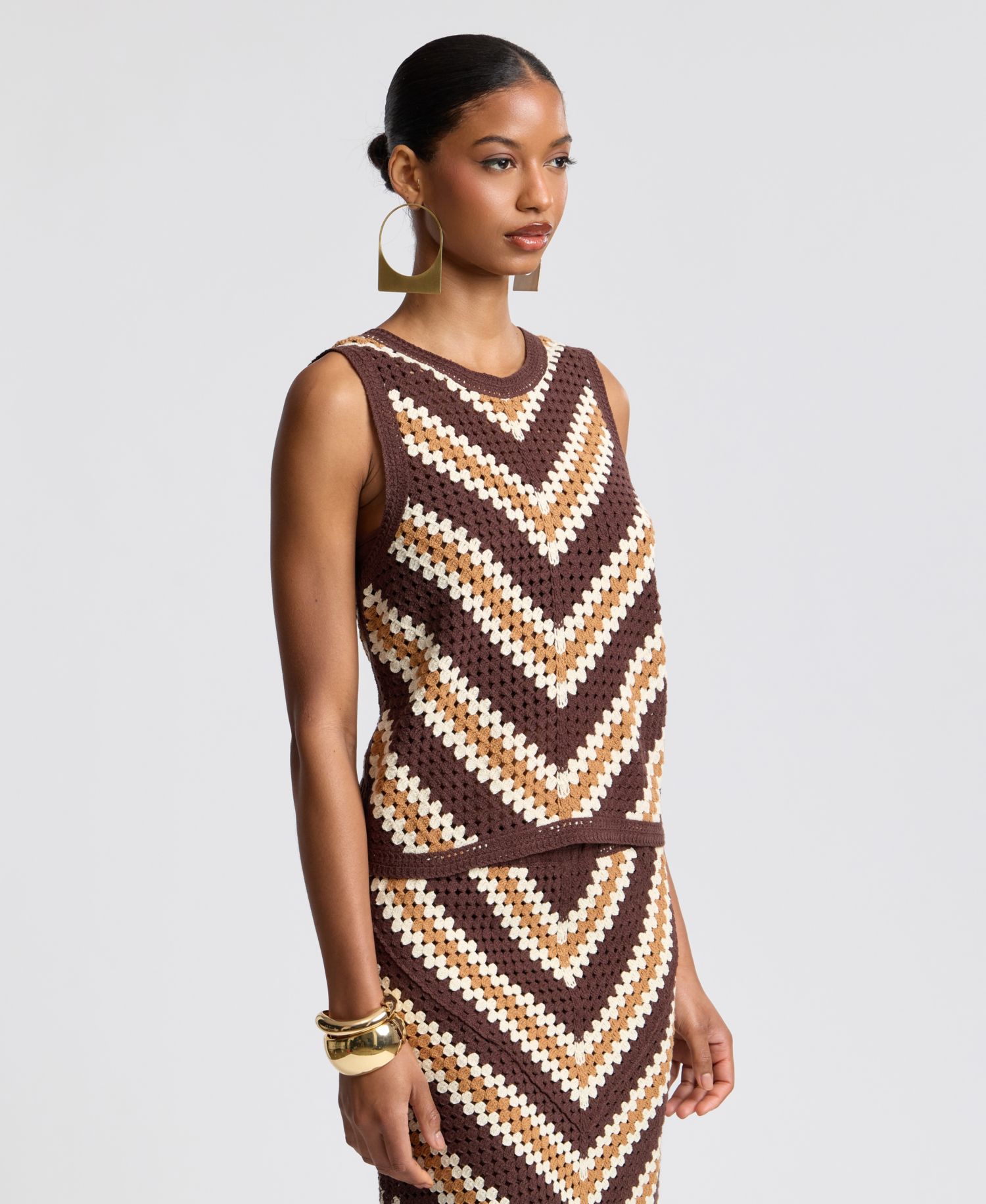 Women's Crochet Sleeveless Sweater