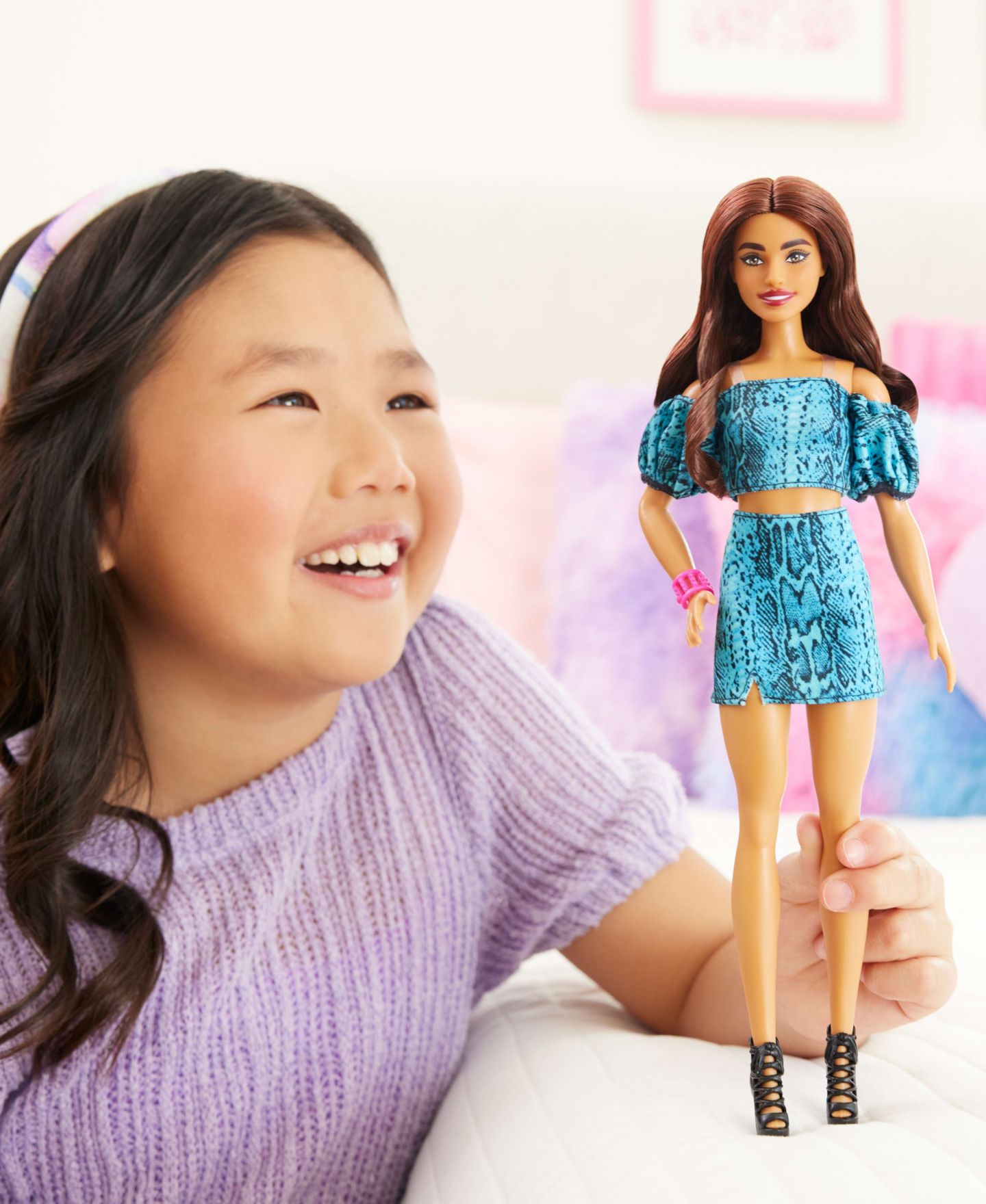 Кукла Barbie Fashionistas Style 250 12.75 дюйма в топе со змеиным принтом на плечи — фото 4
