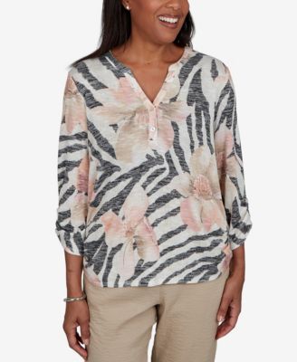 Petite Travel Advisory Animal-Floral Print 3/4-Sleeve Henley Top