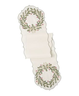 Holiday Nouveau Wreath Scalloped Table Runner, 14" x 71"