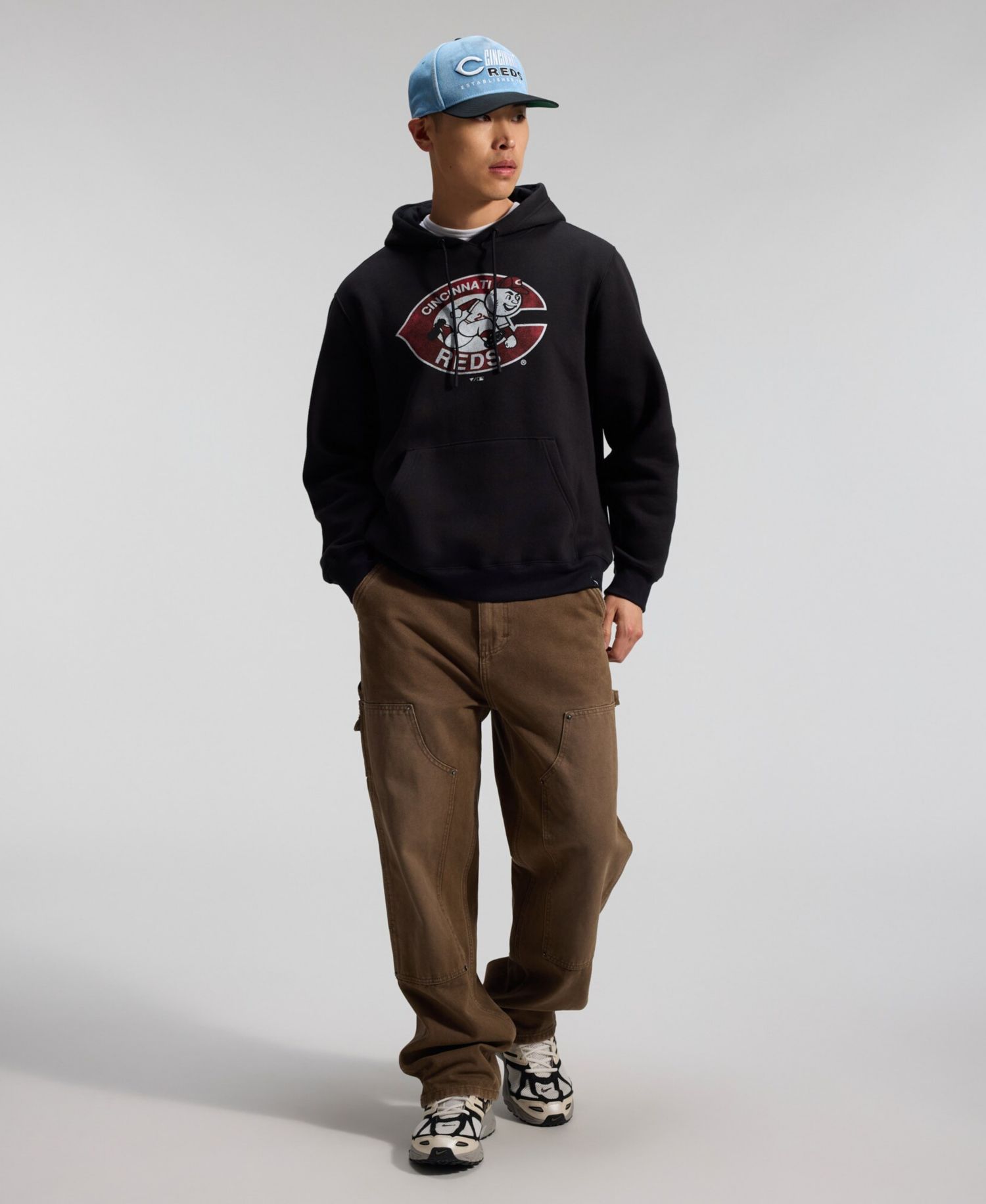 Men's Black Cincinnati Reds Heritage Hoodie