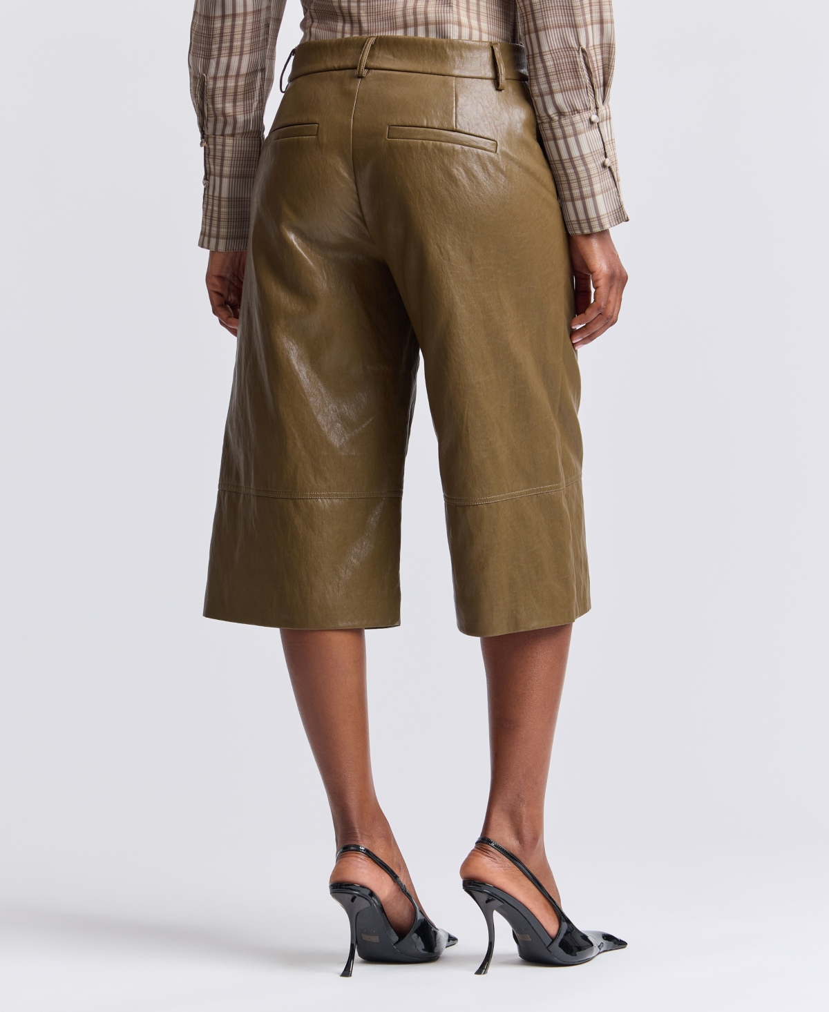 Avec Les Filles Women's Wide-Leg Low-Rise Faux Leather Shorts