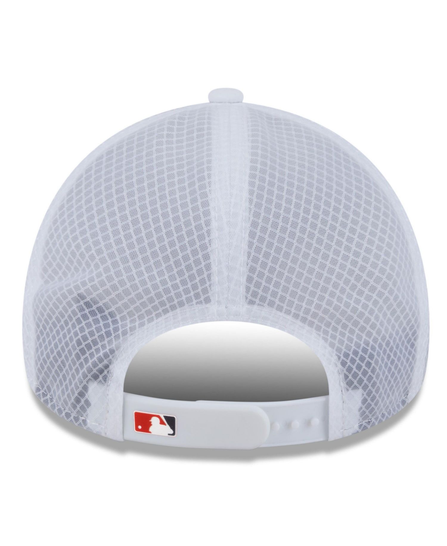 Men's White Los Angeles Angels 2026 Batting Practice Apex 9FORTY Adjustable Trucker Hat