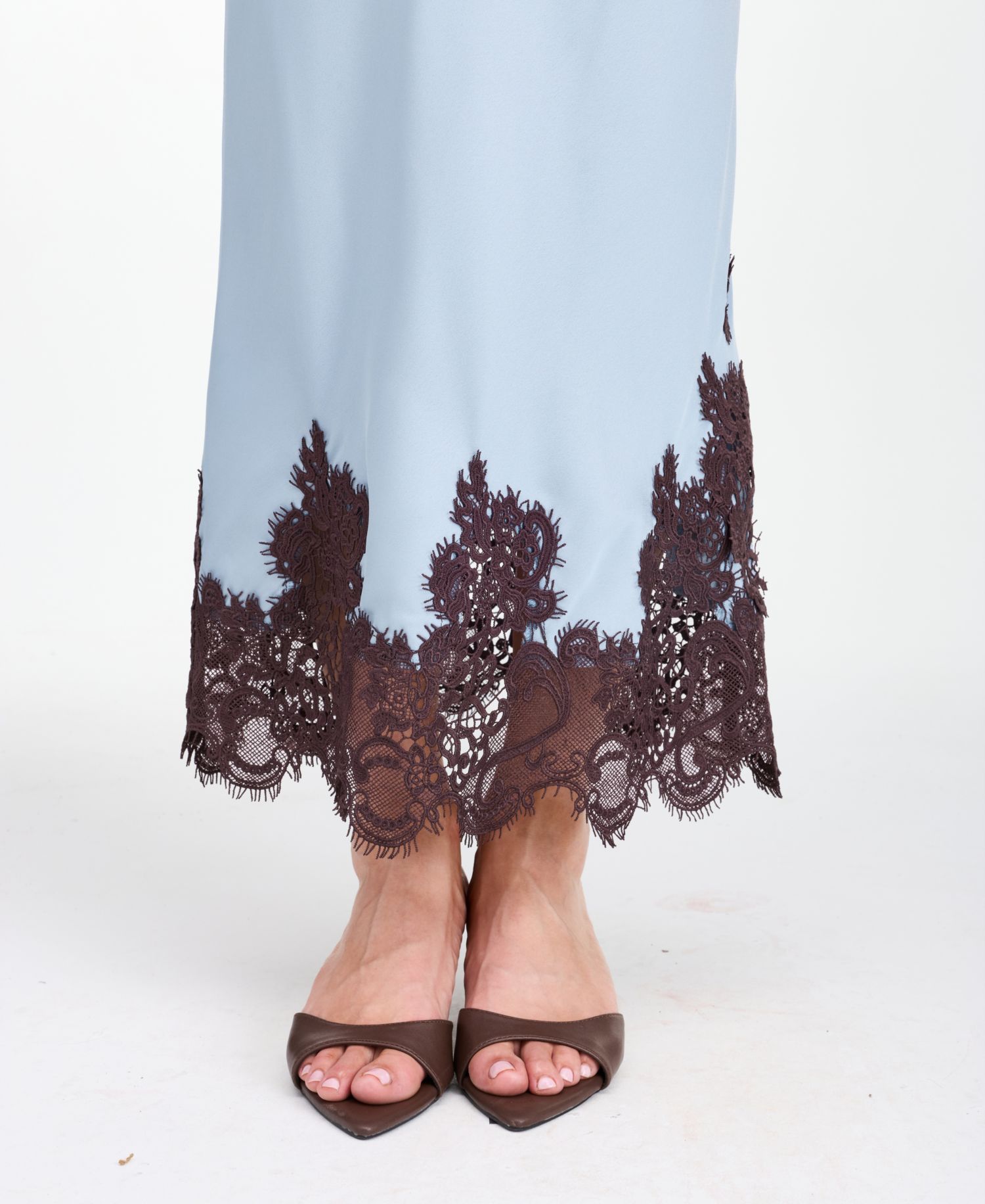Women's High-Waisted Crepe Satin Maxi Skirt with Lace Trim