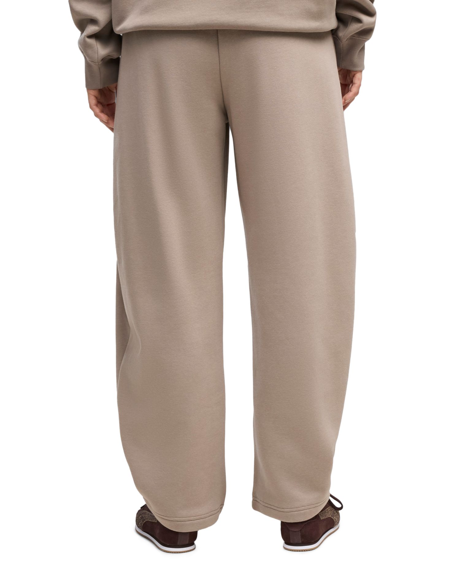 Women's Ess Relaxed Barrel-Leg Fleece Pants