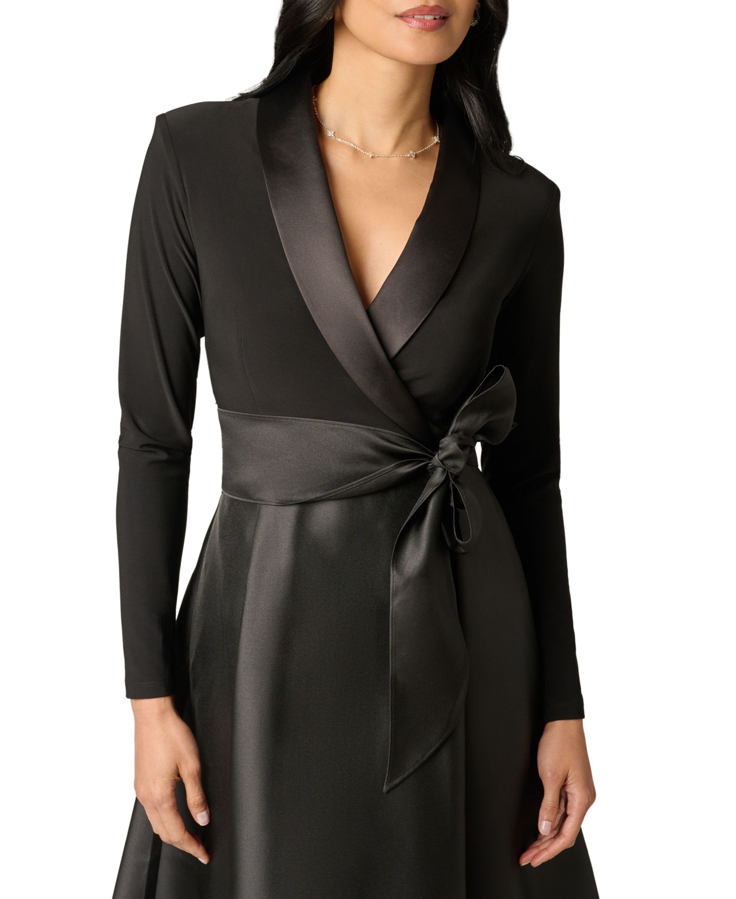 Женское платье Adrianna Papell Tuxedo Combo Fit and Flare Long-Sleeve Shawl Collar Satin Gown, цвет: Чёрный — фото 6