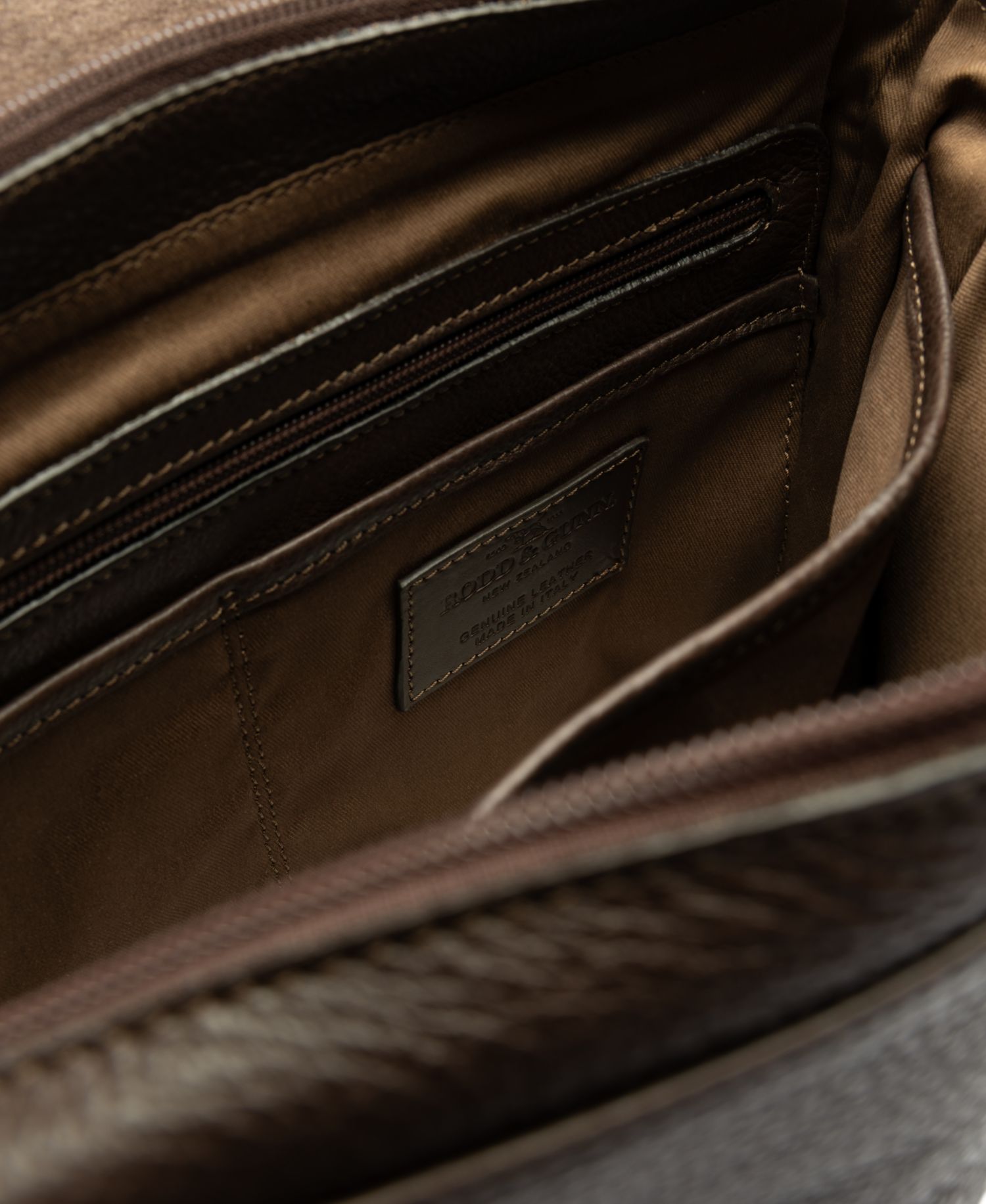 Men's Newstead Messenger Leather Satchel