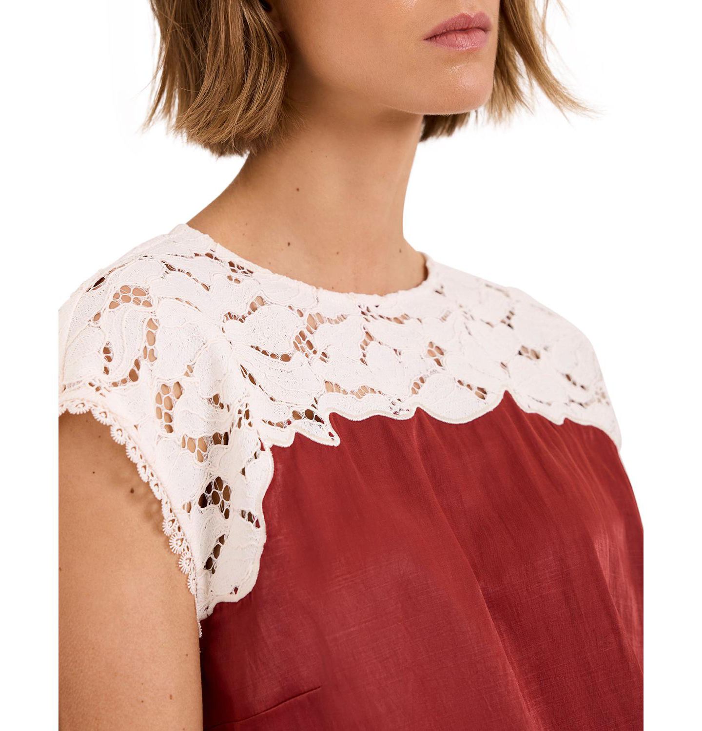 Женский топ Mint Velvet Satin Lace Cap-Sleeve, цвет: Красный — фото 7