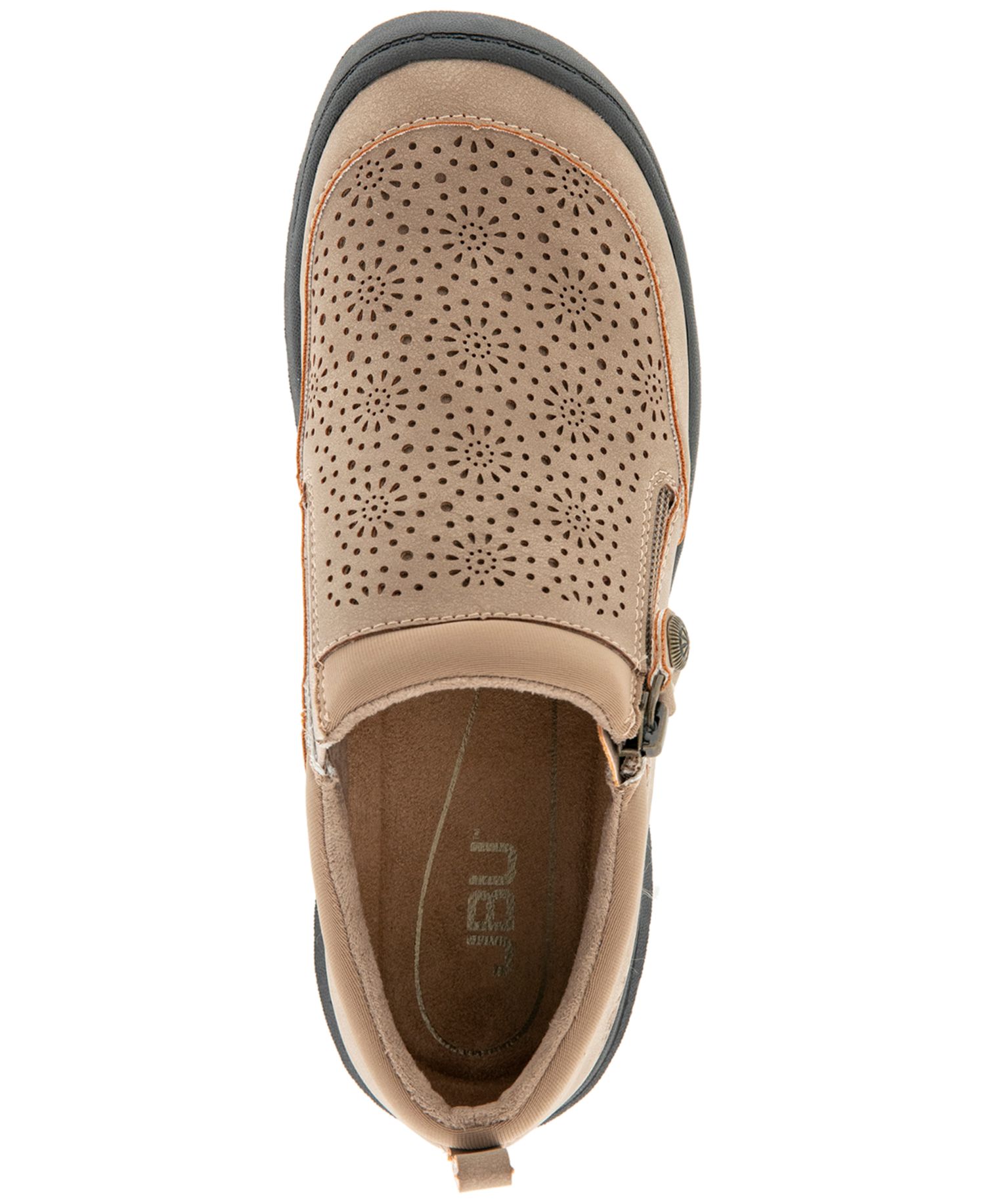 Women's Avery Closed Round Toe Casual Flats