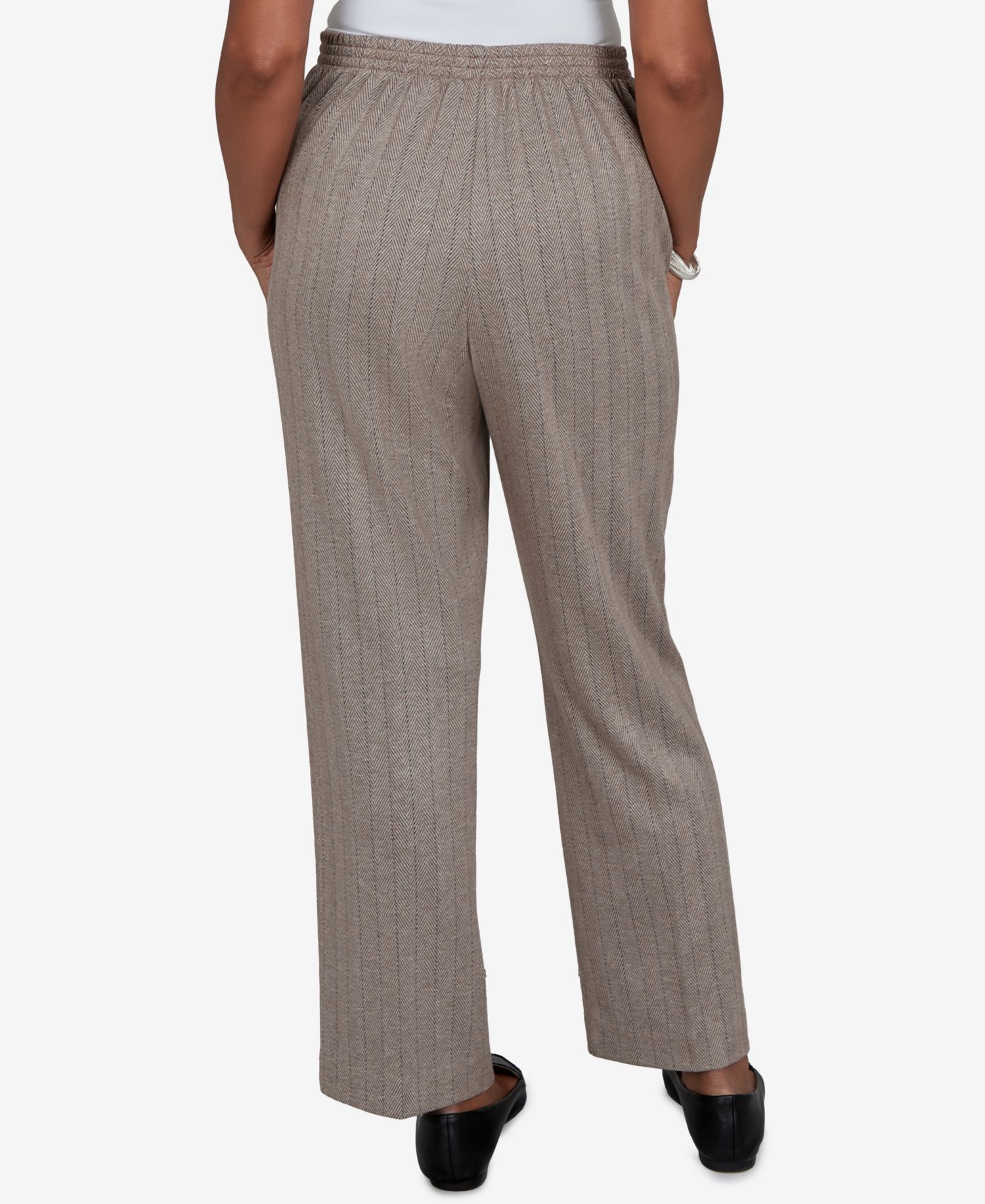 Petite Mid-Rise Straight Pull-On Pants