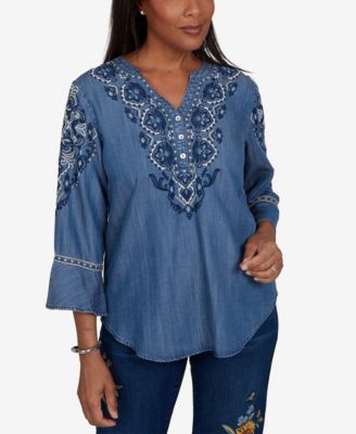 Women's Woven Split V-Neck 3/4-Sleeve Button-Front Blouse