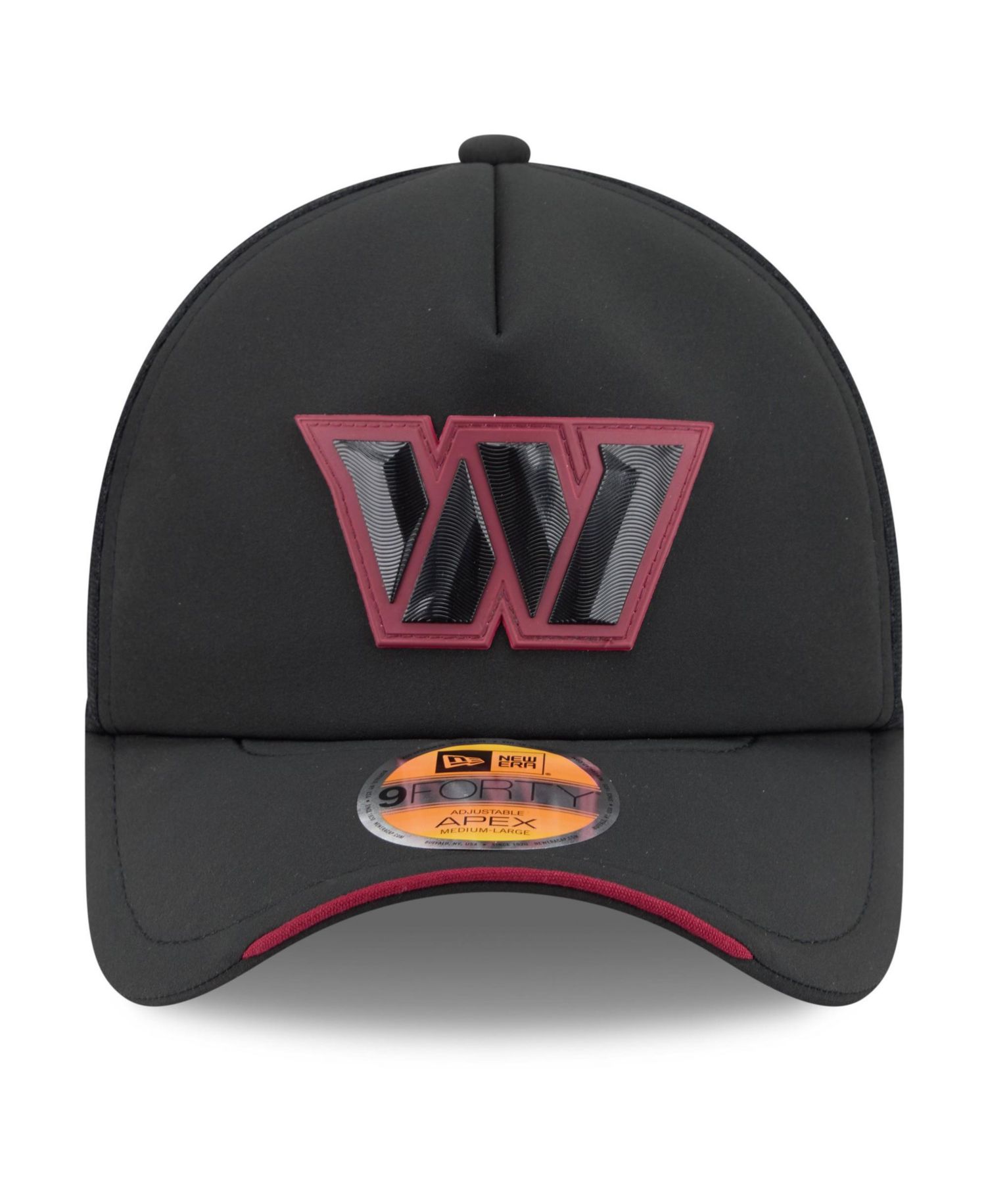 Men's Black Washington Commanders 2026 Sideline Apex 9FORTY Adjustable Trucker Hat