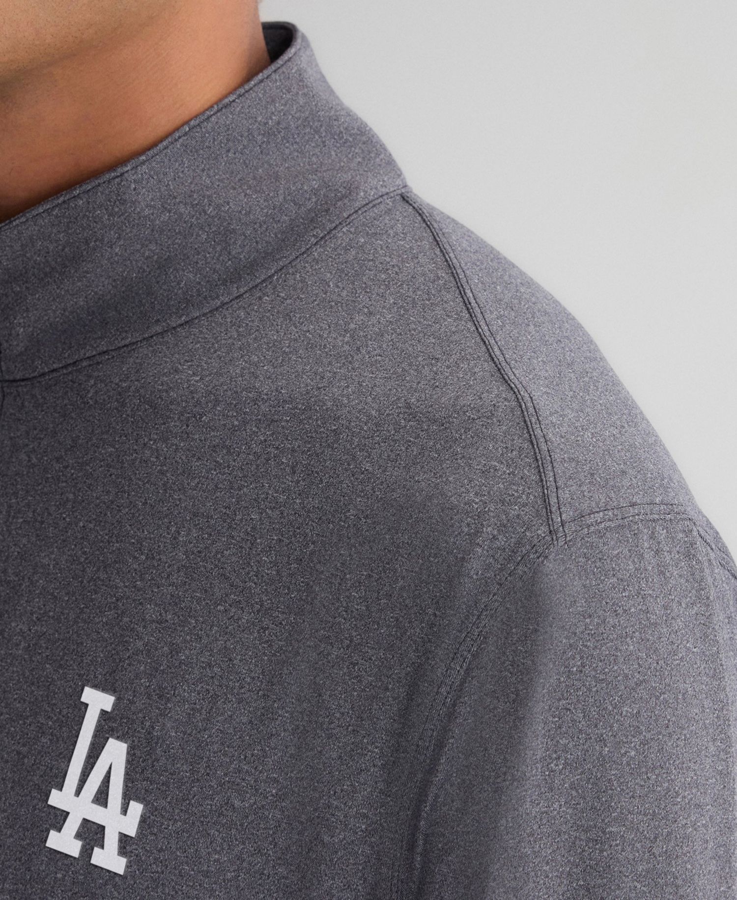 Men's Charcoal Los Angeles Dodgers Clutch Quarter-Zip Pullover Sweatshirt