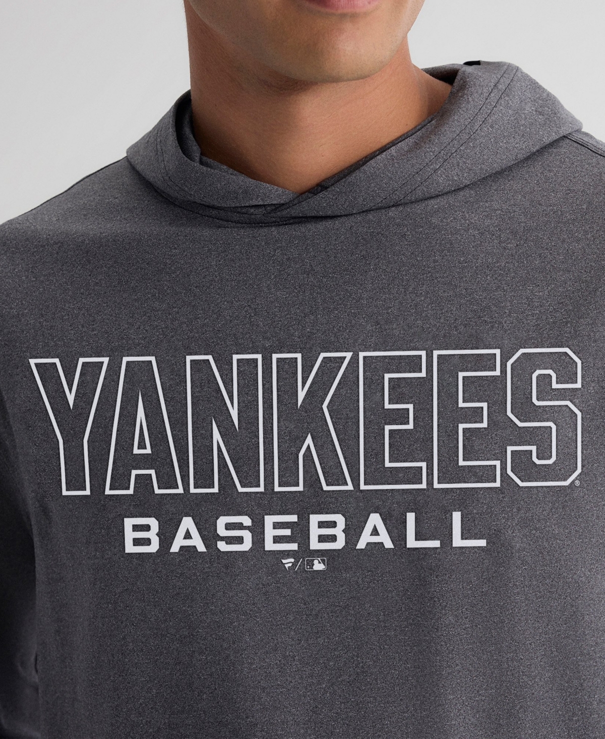 Fanatics Men's Charcoal New York Yankees ClutchLong sleeves Hooded T-Shirt