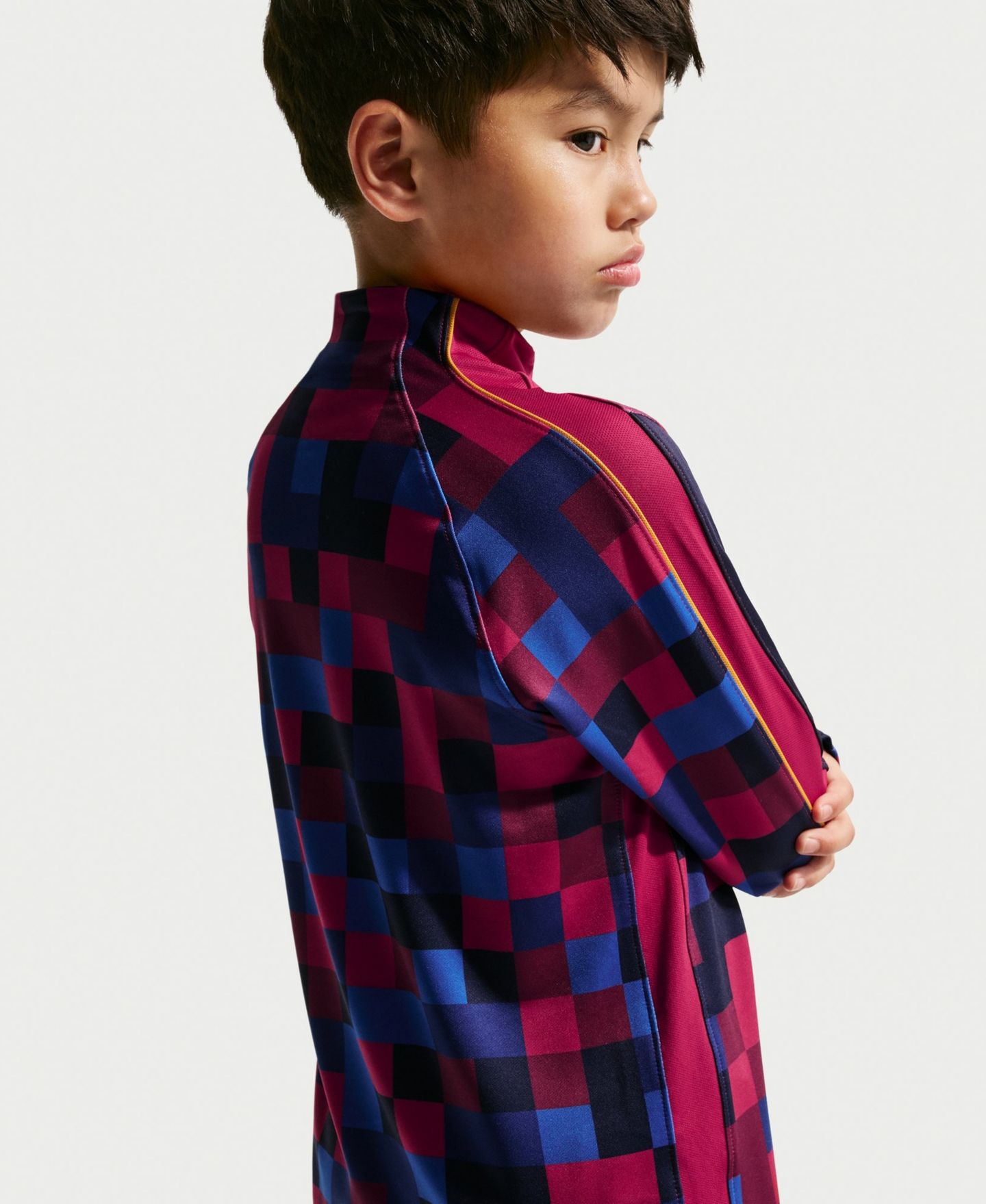 Детское джерси Nike Big Boys and Girls Garnet Barcelona 2026/27 Strike Dri-FIT Long Sleeve Quarter-Zip Drill Jersey — фото 5