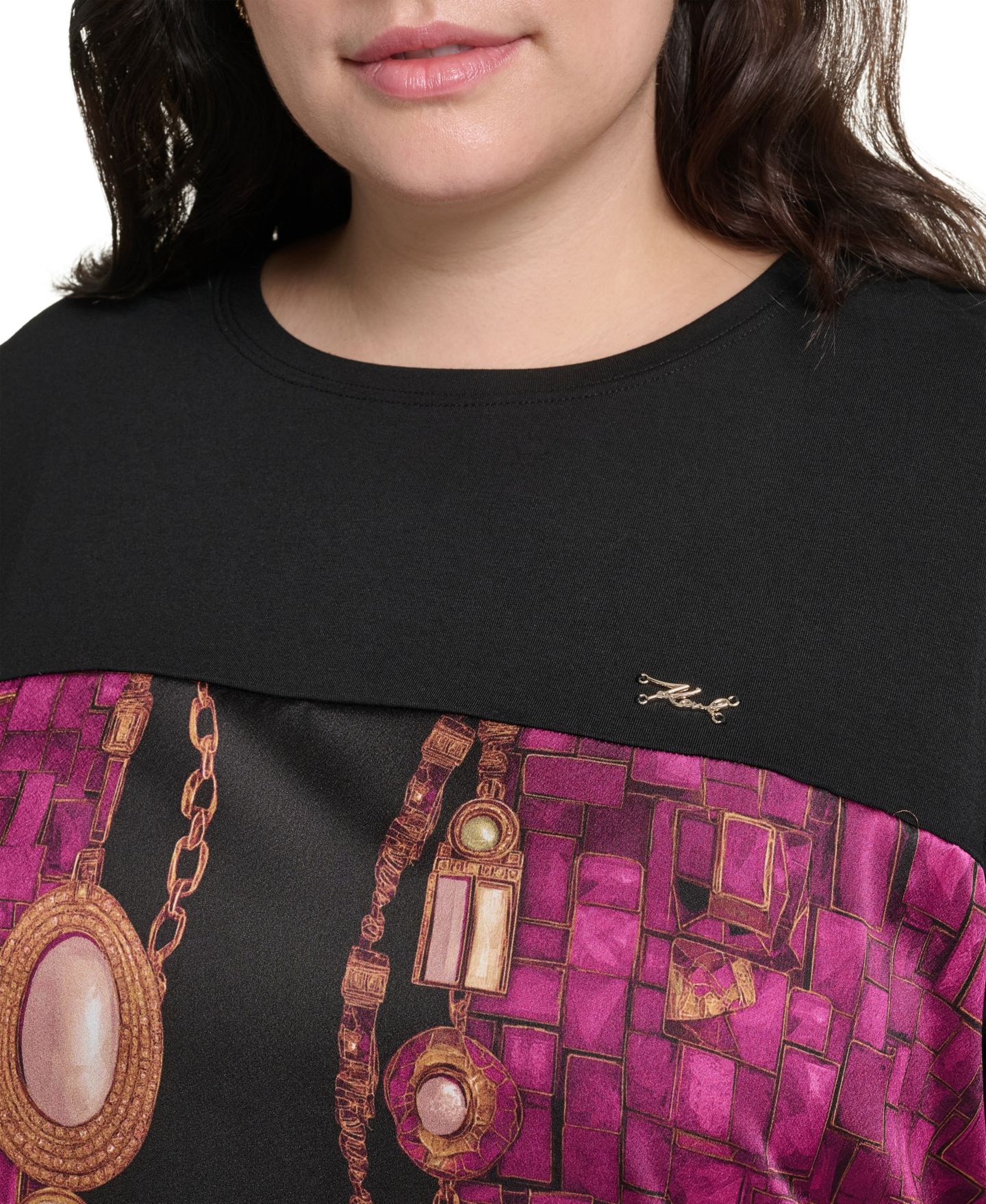 Женская блузка KARL LAGERFELD PARIS Plus Size Gemstone Knit Placed-Print Crewneck Blouse, цвет: Вишнёвый комбинированный — фото 5