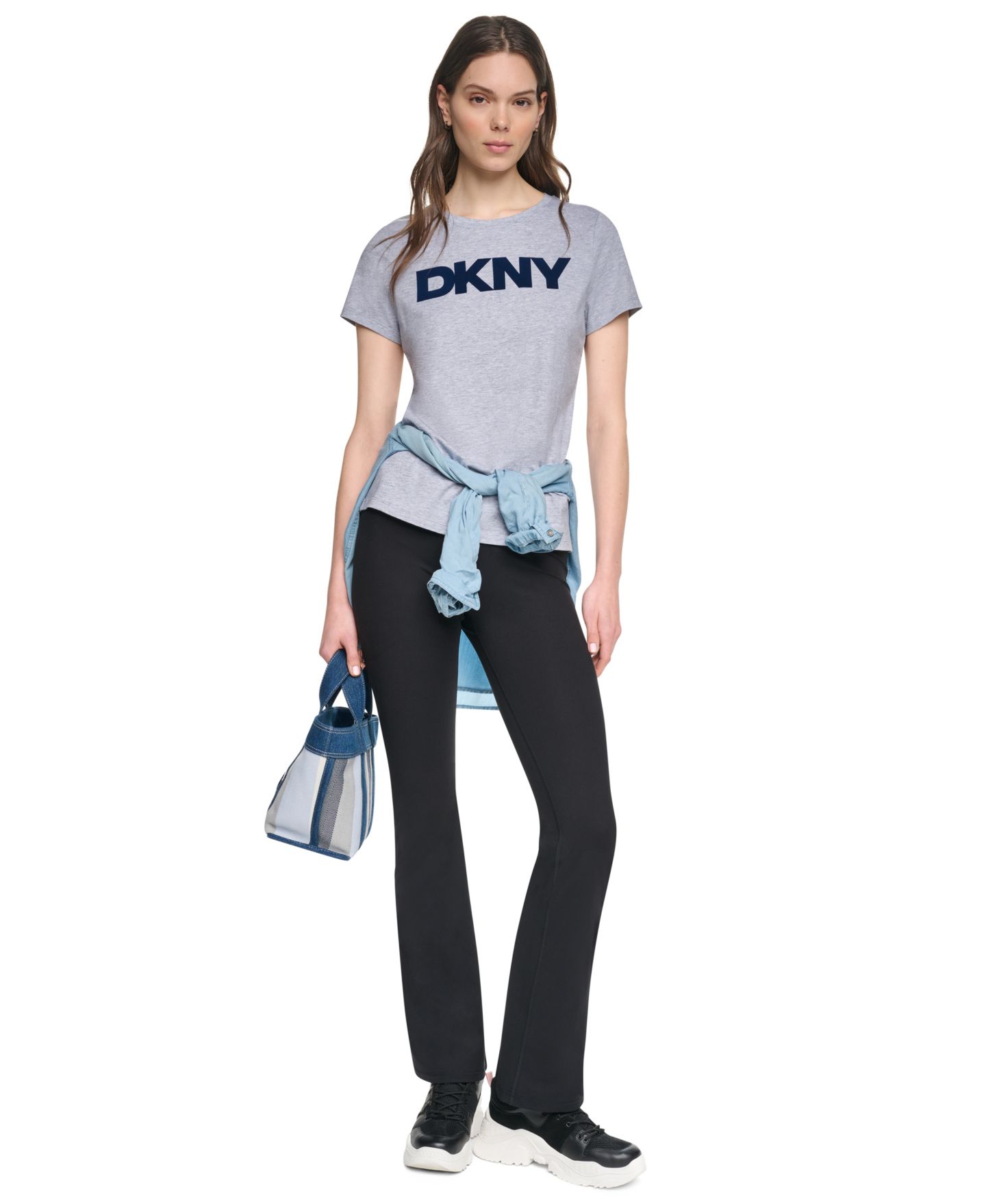 Женская футболка DKNY Sport Flocked Logo Crewneck, цвет: Чёрный — фото 16
