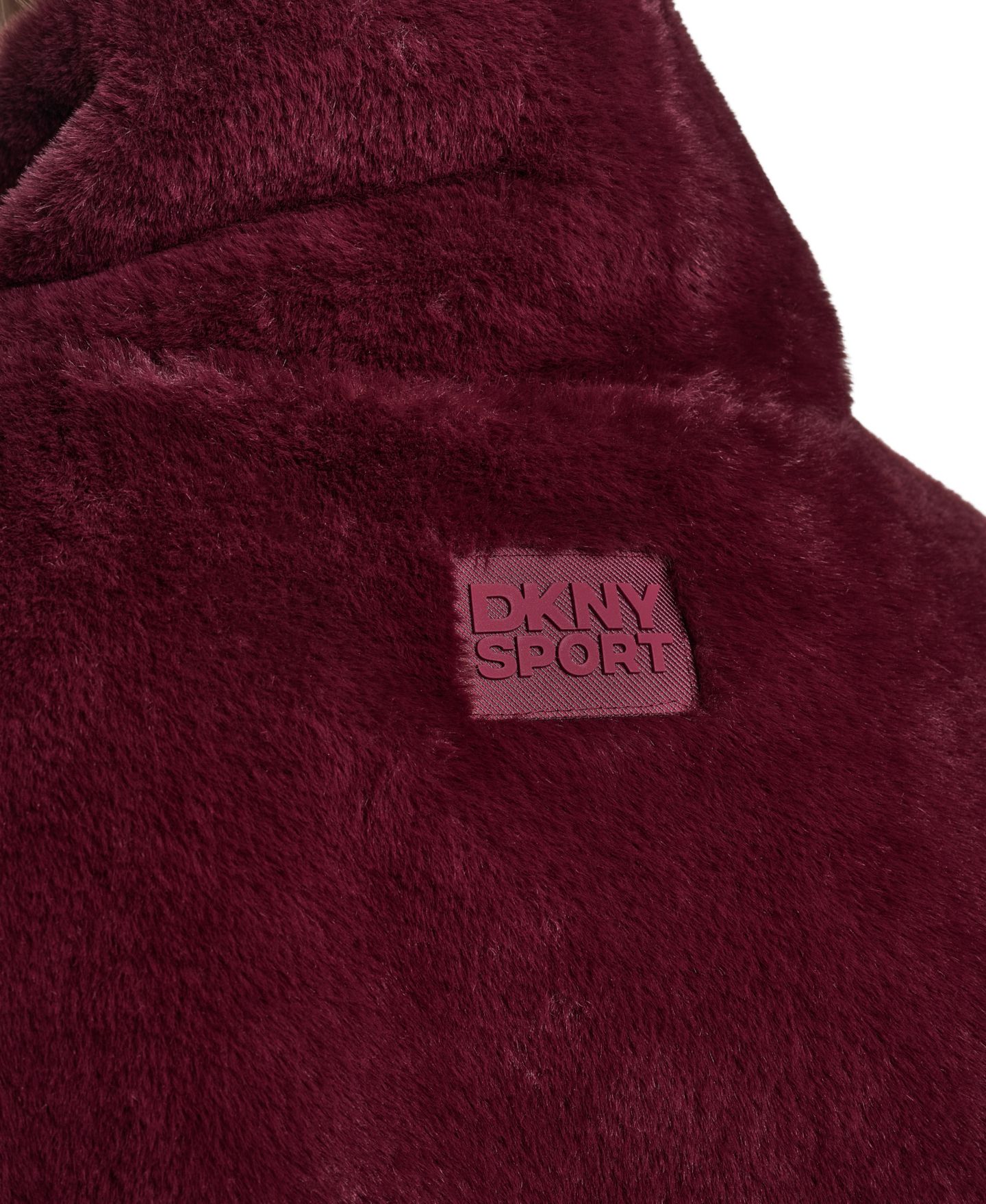 Женский жилет DKNY Sport Mock-Neck Ribbed-Knit Hem Faux Fur Vest, цвет: Чёрный — фото 14
