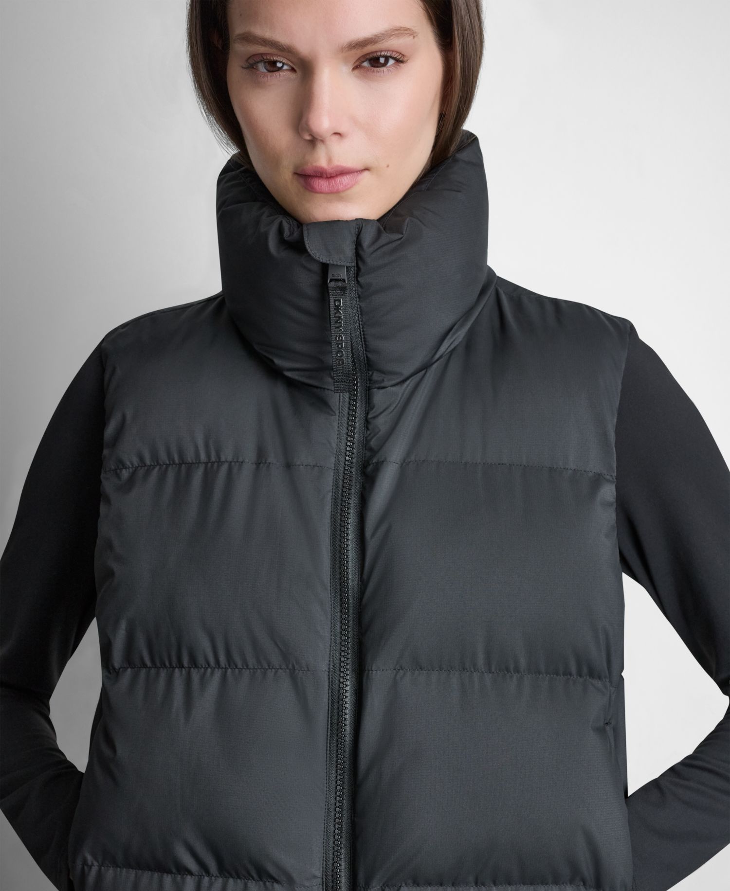 Women's Mock Neck Puffer Vest