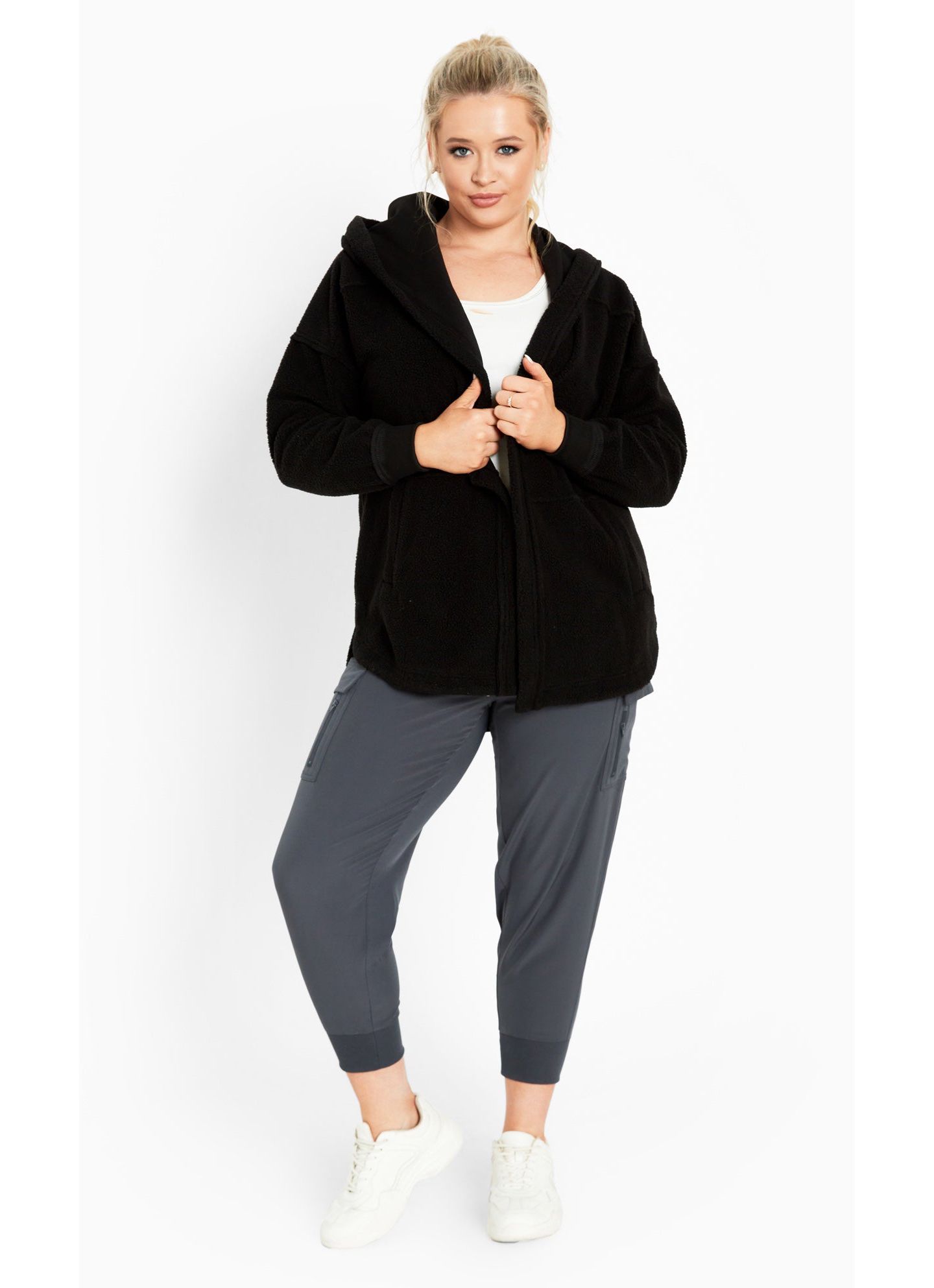Женская куртка Avenue Weekender Hooded Fleece, цвет: Чёрный — фото 4