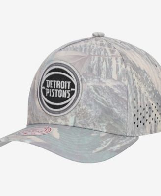 One Size Detroit Pistons Pro Pinch Snap Closure Baseball Cap