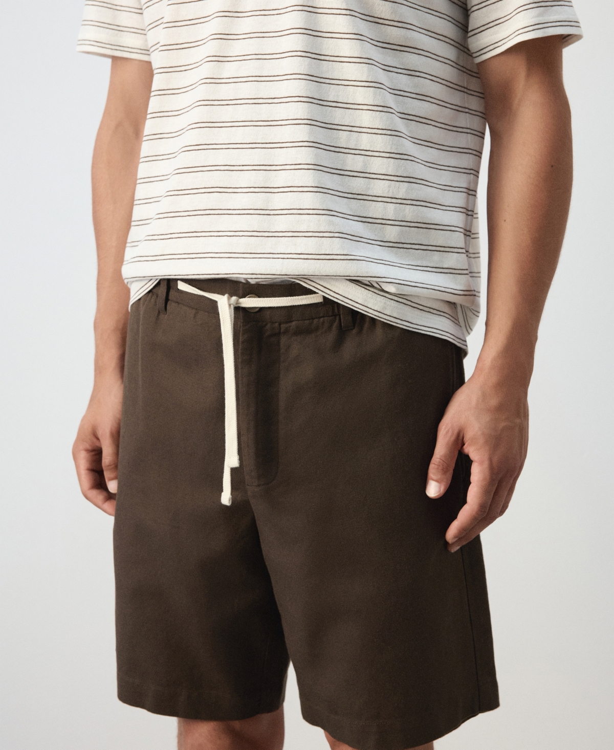 Mango Men's Cotton-Linen Blend Mid-Rise Bermuda Shorts, 8.54" Inseam
