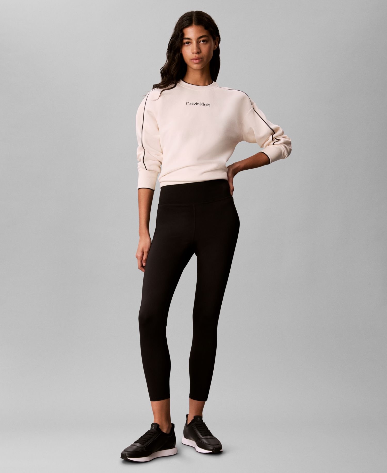 Women's Piped Crew Long-Sleeve Sweatshirt