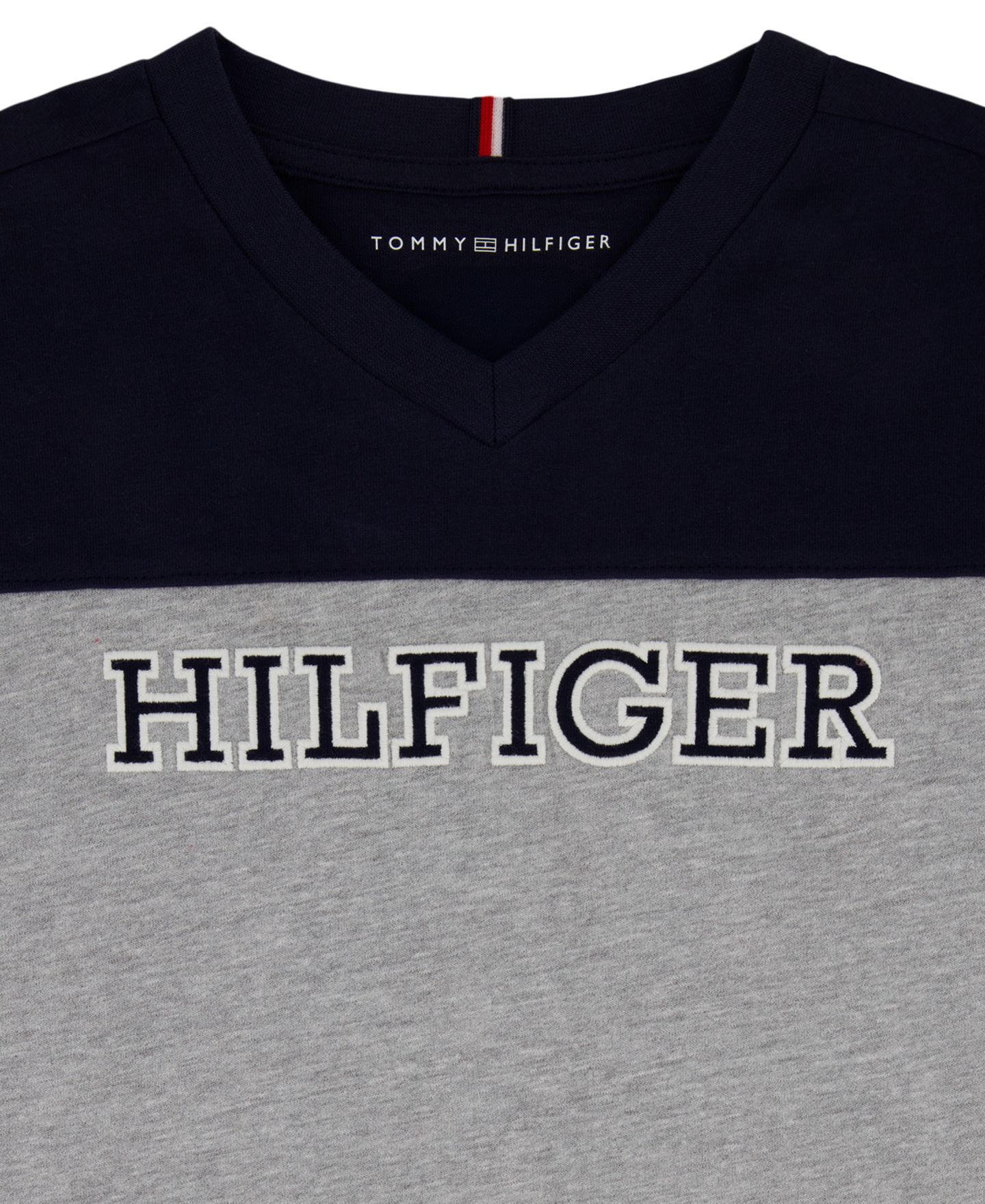 Футболка Tommy Hilfiger Hockey-Inspired Long-Sleeve V-Neck для мальчиков, цвет: Серый меланжевый — фото 4