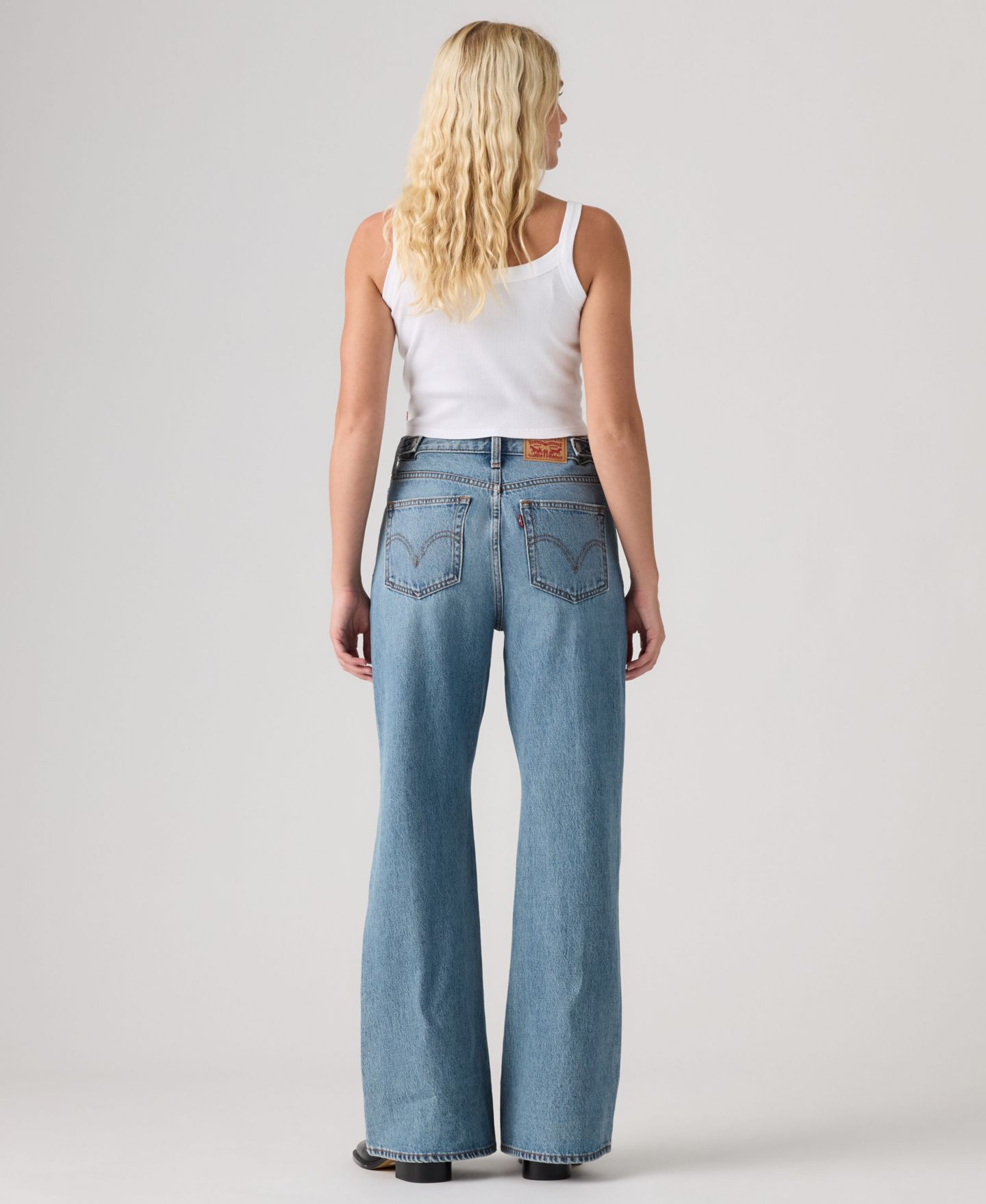 Женские джинсы Levi's Cinch High-Waisted Flare, цвет: Средняя варка, вариант 1 — фото 6