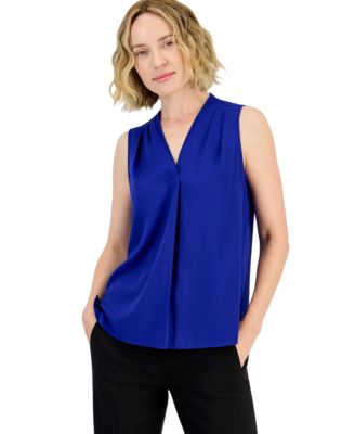Women's V-Neck Sleeveless Pleated Blouse