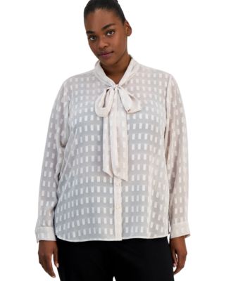 Plus Size Tie Neck Geometric Blouse