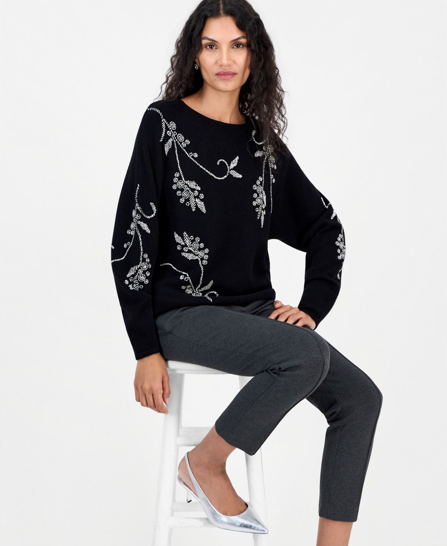 Женский свитер T Tahari Long-Sleeve Dolman with Seed Bead Embellishment, цвет: Чёрный — фото 4