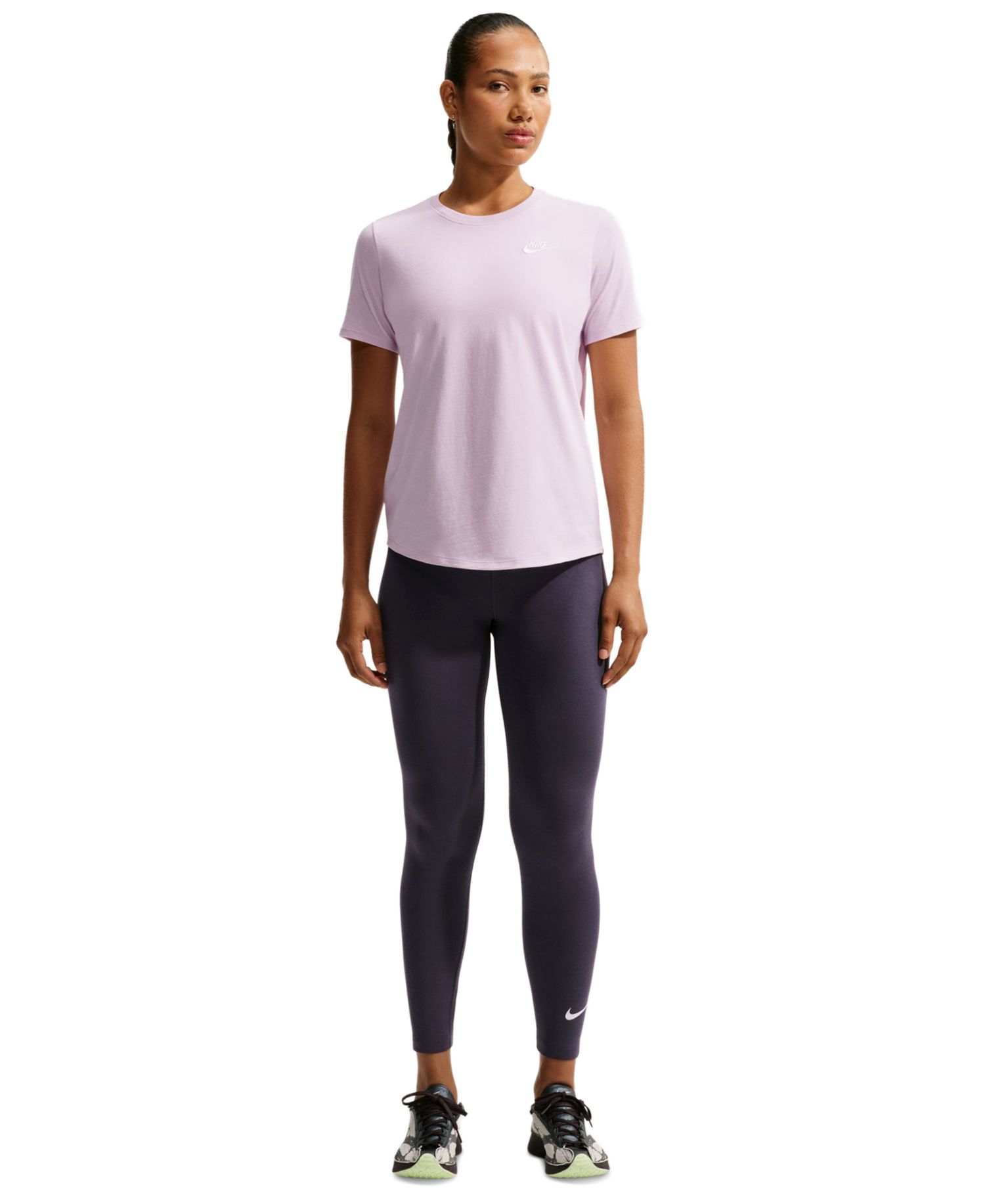 Plus Sportswear Club Essentials T-Shirt