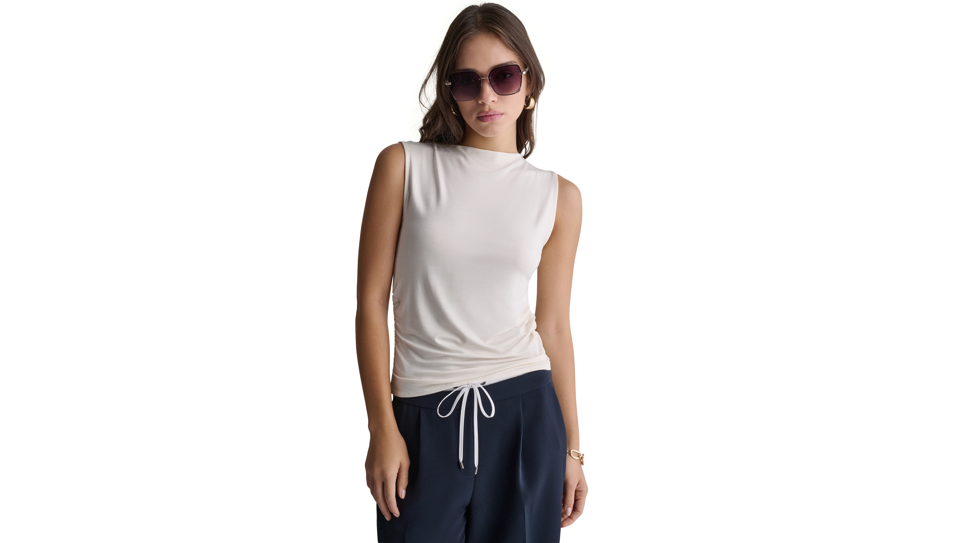 Bcbg Women's Ruched Side Boat Neck Sleeveless Knit Top