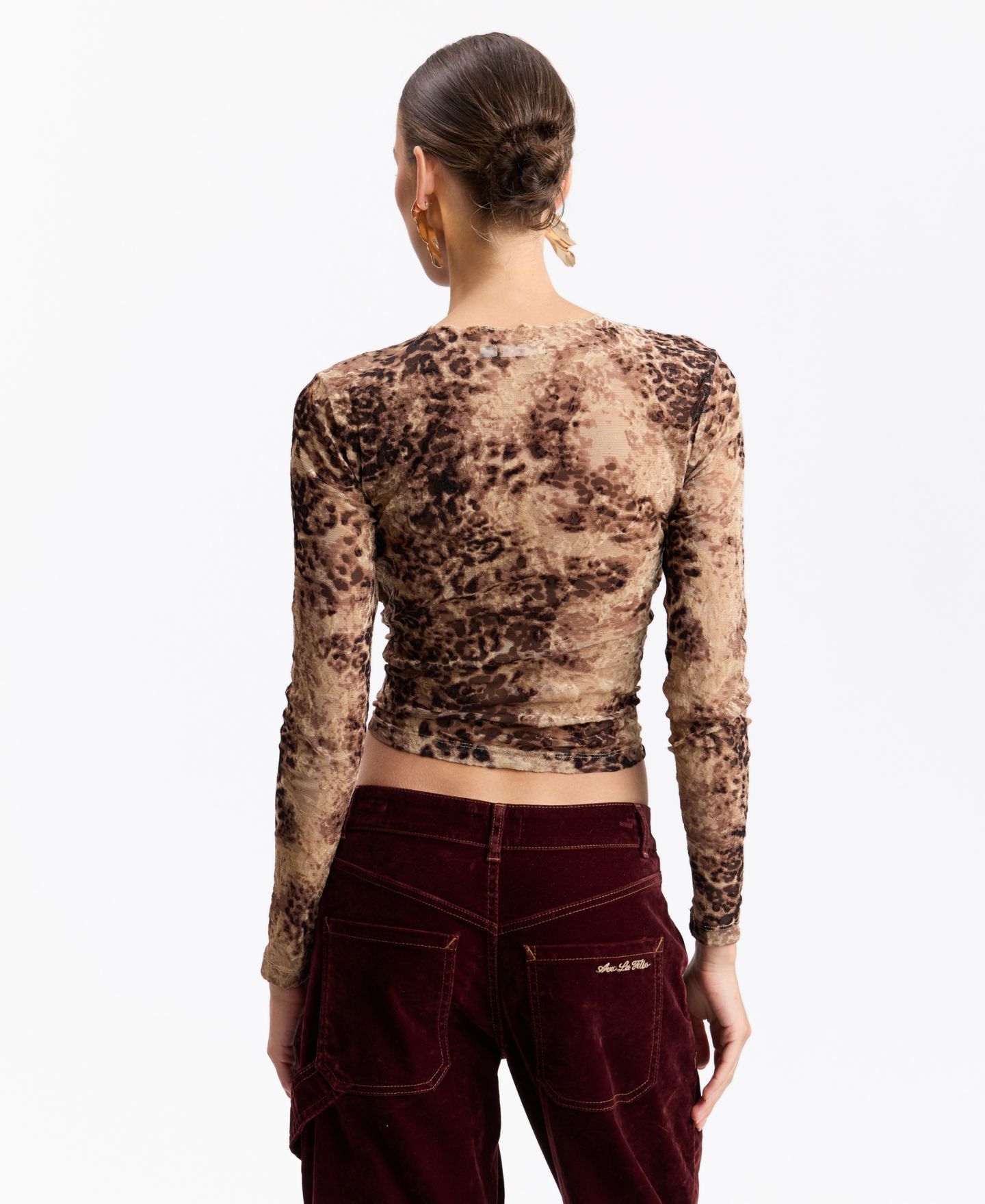 Женская футболка Avec Les Filles Leopard-Print Ruched Long-Sleeve, цвет: Burnout Cheetah — фото 5