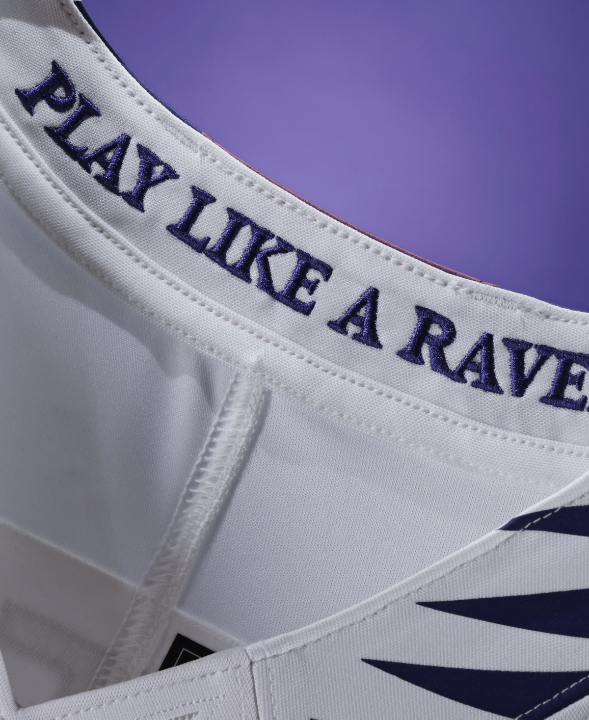 Nike Men's Zay Flowers White Baltimore Ravens Vapor F.u.s.e. Sewn Down Limited Jersey