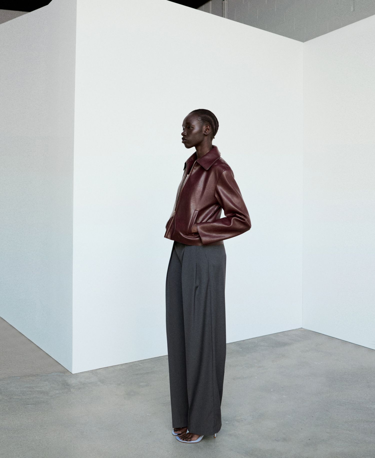 Women's Straight-Fit Pleated Pants