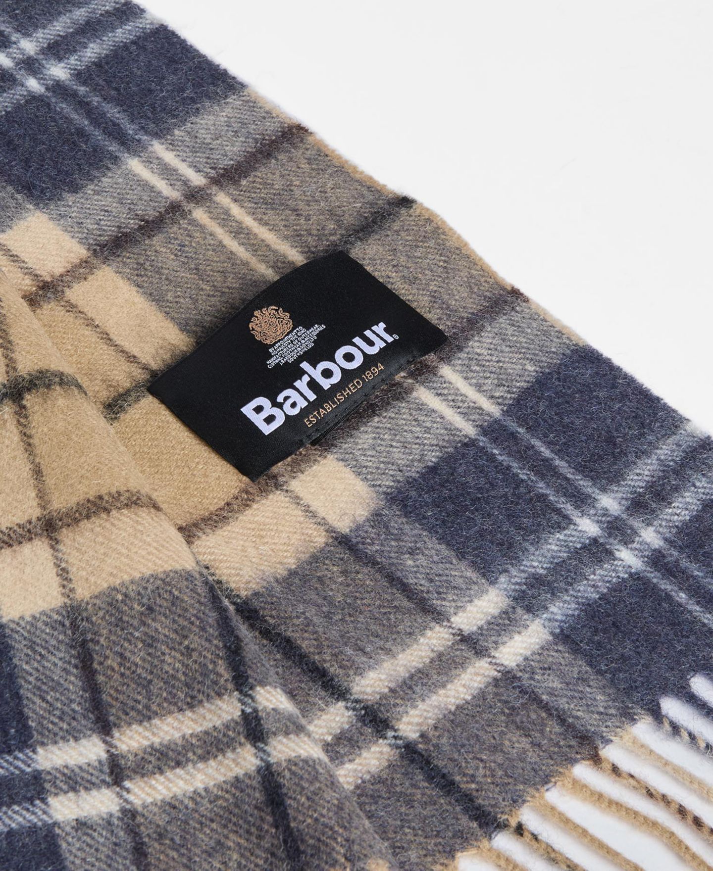 Мужской шарф Barbour Tartan Tasselled Wool-Cashmere Blend Wrap, цвет: Birchwood Dress Tartan — фото 3