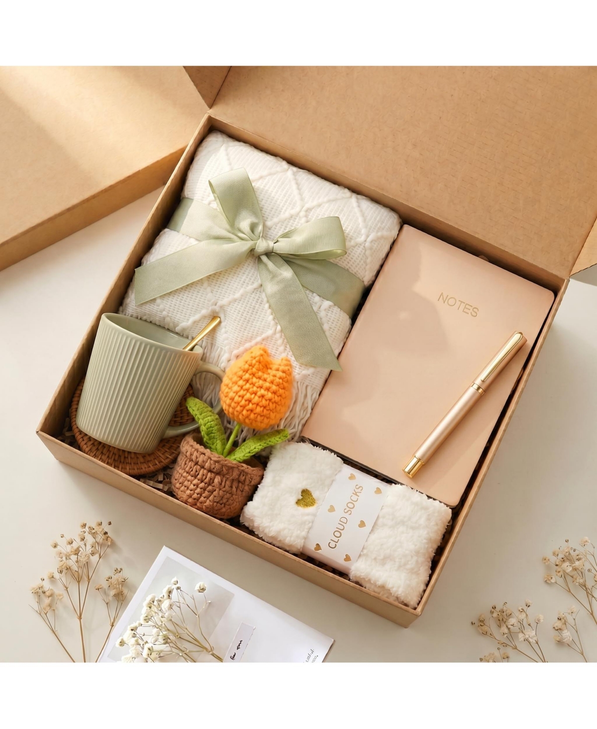 Danrong Crochet Tulip Gift Box Fleece Blanket Mug Socks Notebook Greeting Card Care Package for Women