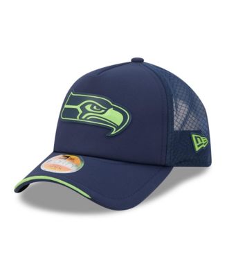Big Boys and Girls College Navy Seattle Seahawks 2026 Sideline Apex 9FORTY Adjustable Trucker Hat