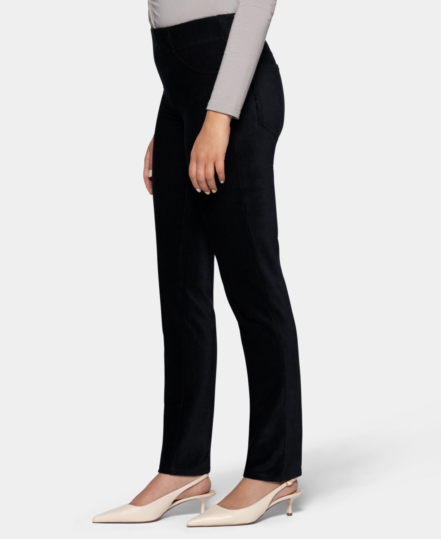 Women's Classic Corduroy Pull-On Mid-Rise Pants