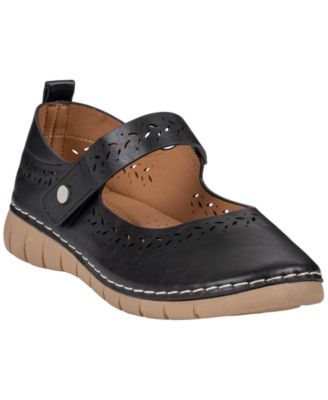Women's Mesa Laser-Cut Mary Jane Flats